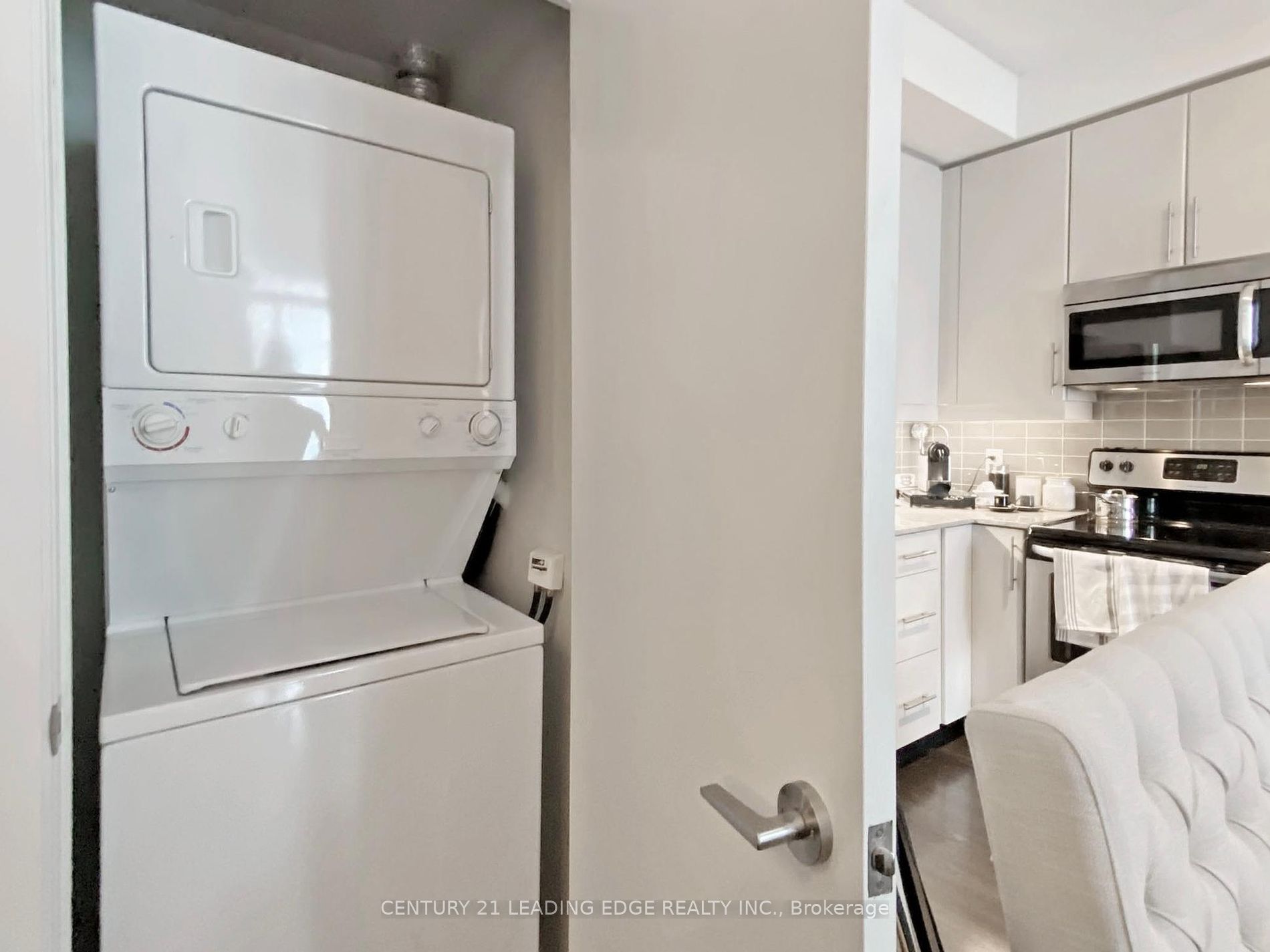 33 Bay St 07 Property Photo 4