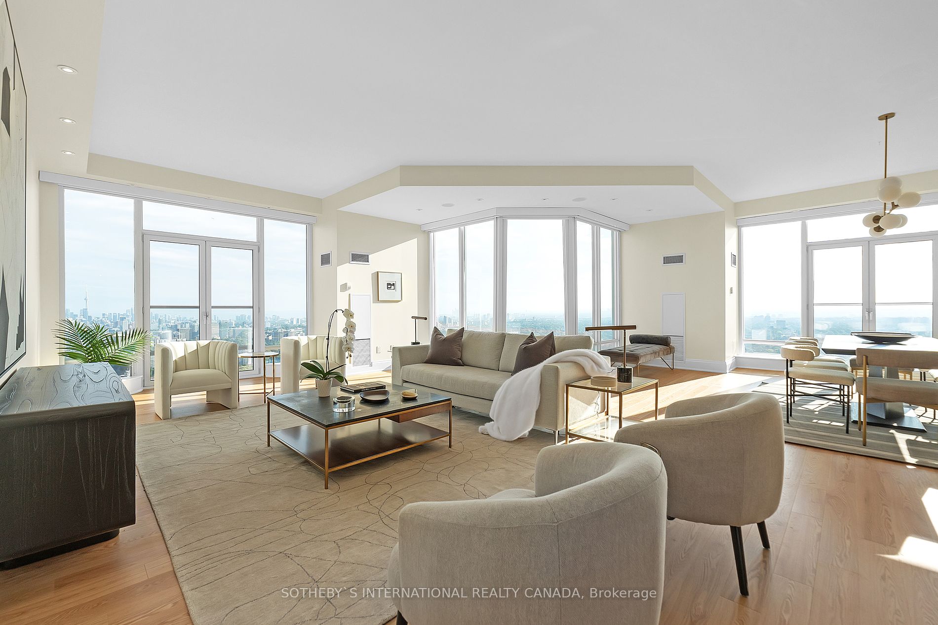 2191 Yonge St 2 Property Photo 2