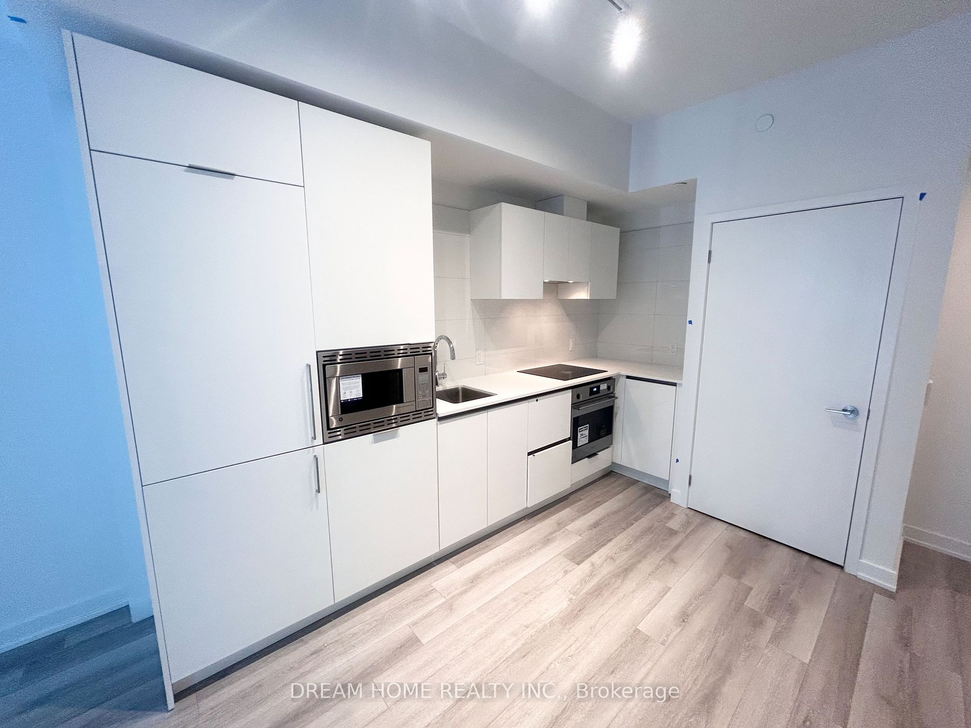 121 St Patrick St Property Photo 7
