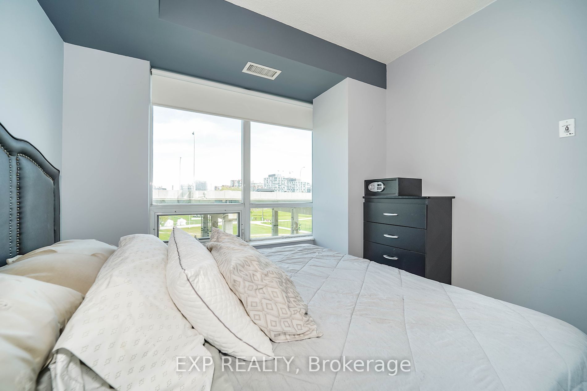 231 Ft York Blvd Property Photo 3