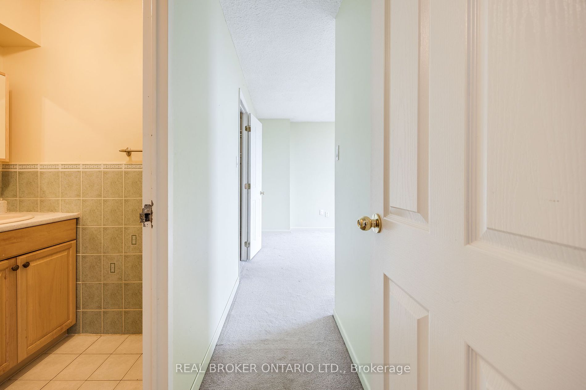 5 Old Sheppard Ave 5 Property Photo 9