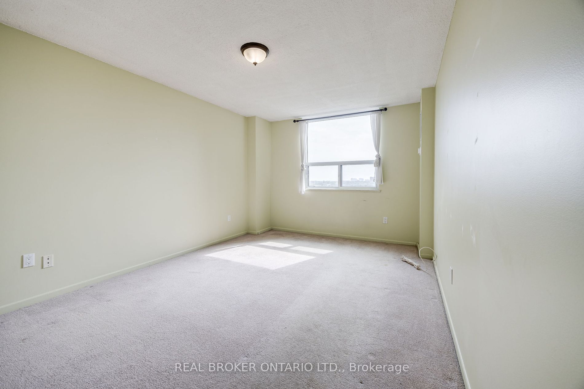 5 Old Sheppard Ave 5 Property Photo 11