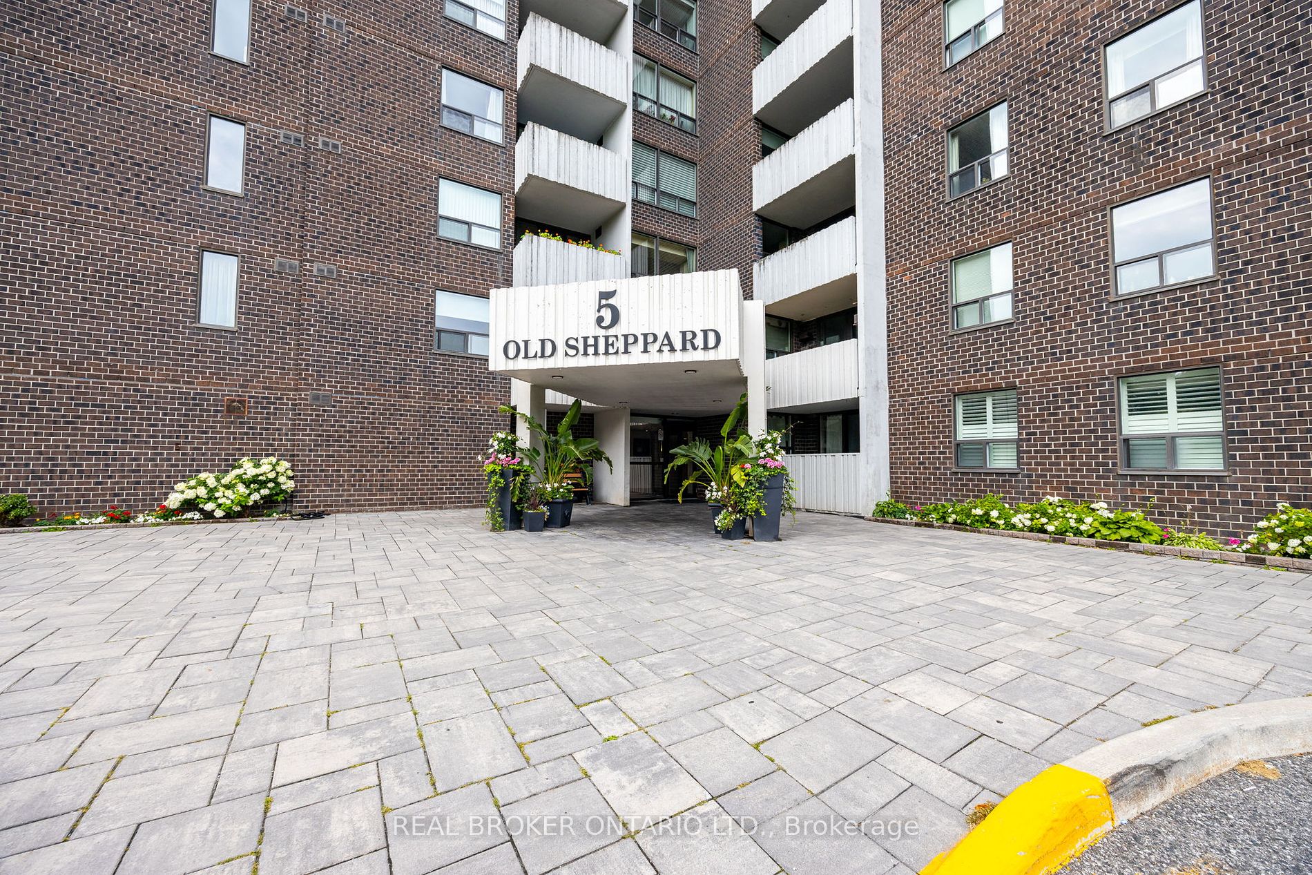 5 Old Sheppard Ave 5 Property Photo 12