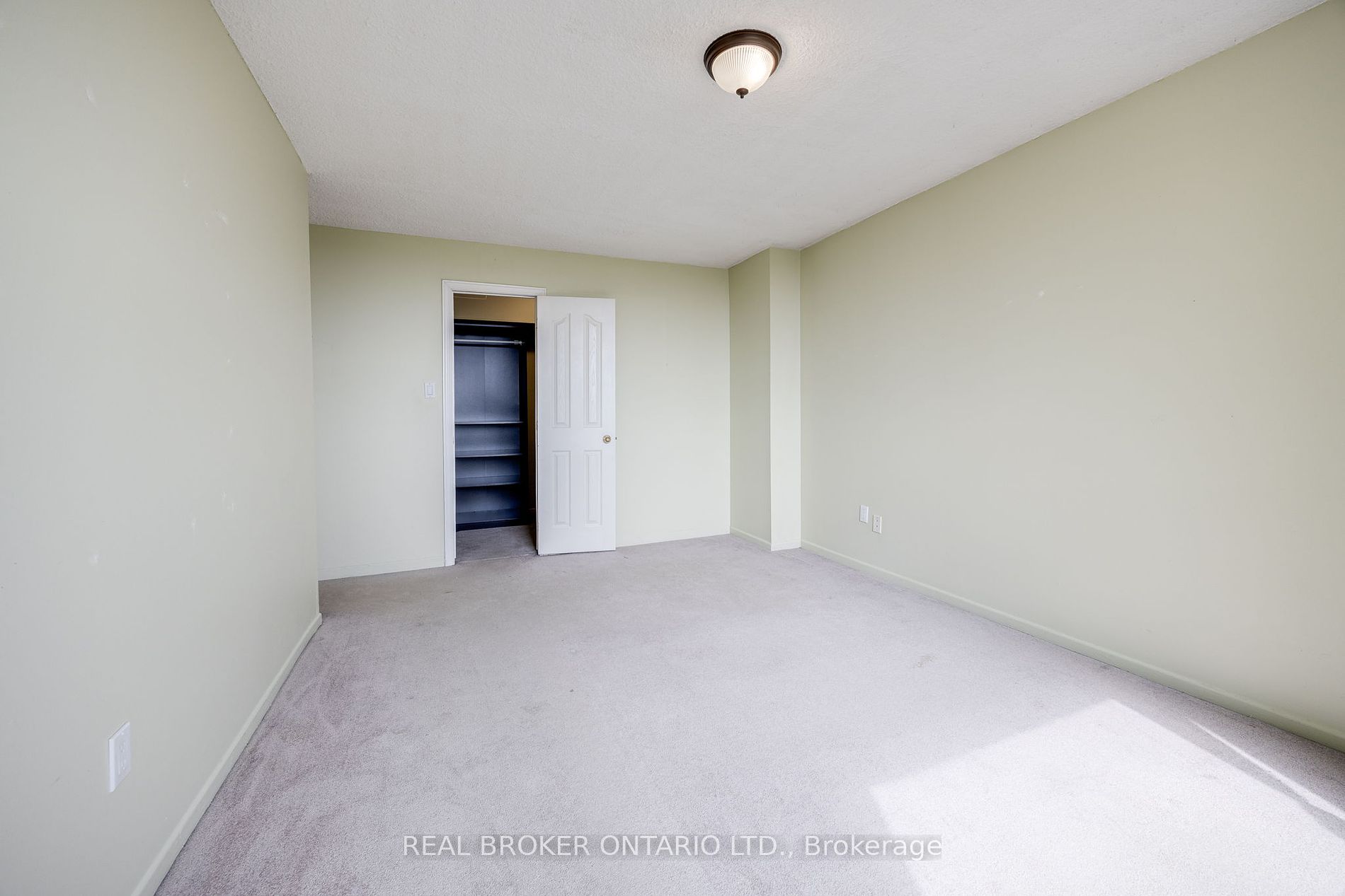 5 Old Sheppard Ave 5 Property Photo 13