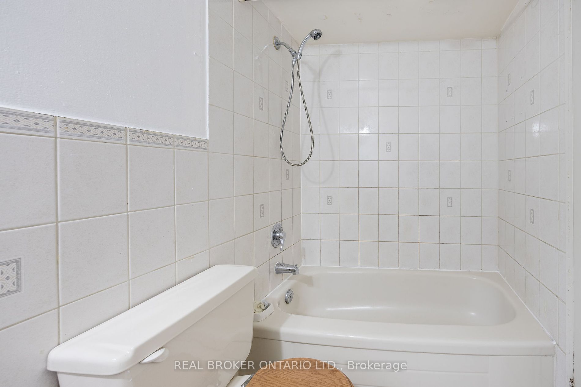 5 Old Sheppard Ave 5 Property Photo 16