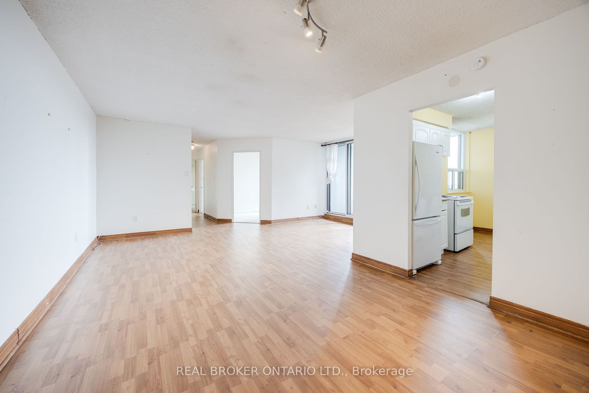 5 Old Sheppard Ave 5 Property Photo 22