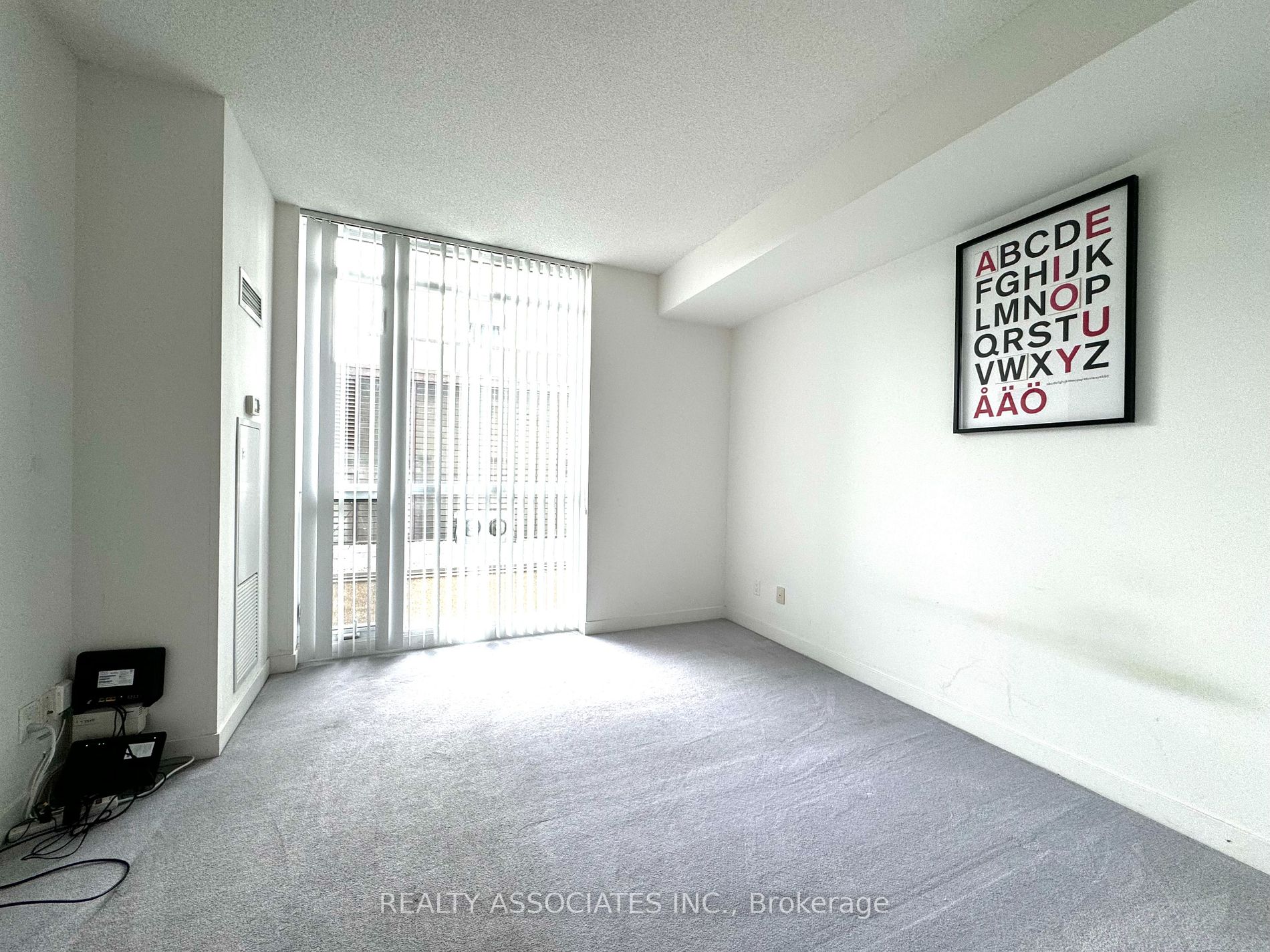 770 Bay St 1 Property Photo 18