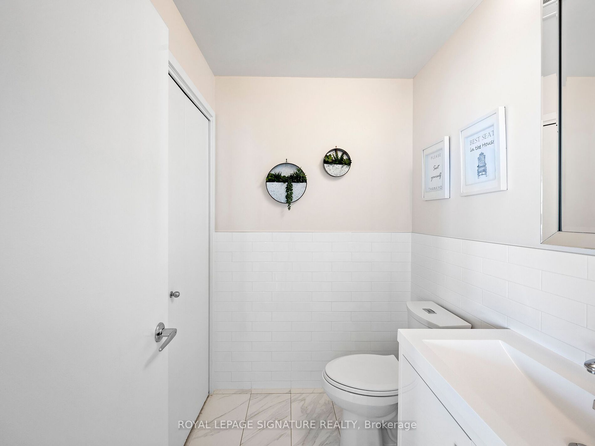 10 Navy Wharf Crt 08 Property Photo 14