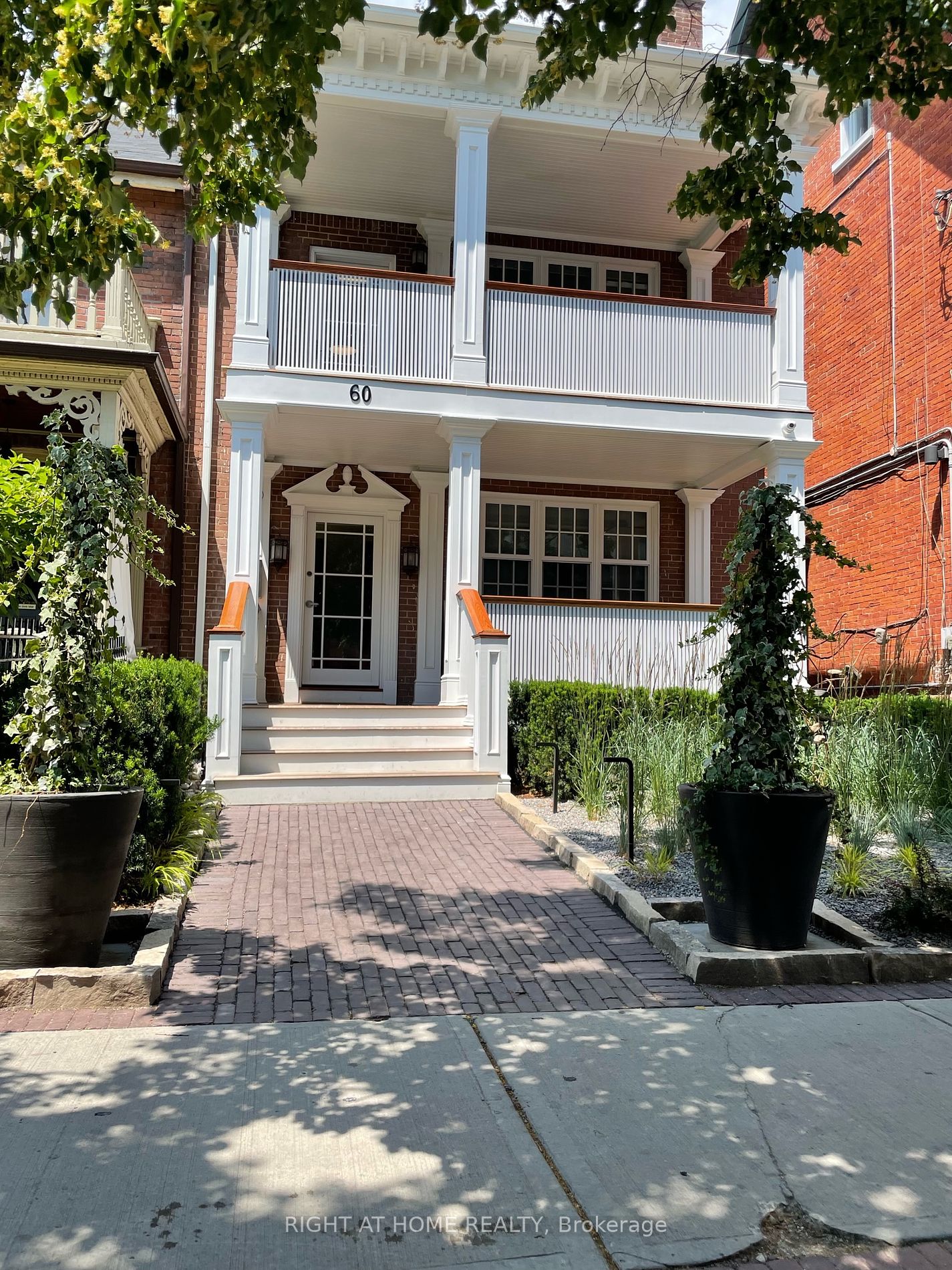 60 Winchester St Property Photo 1