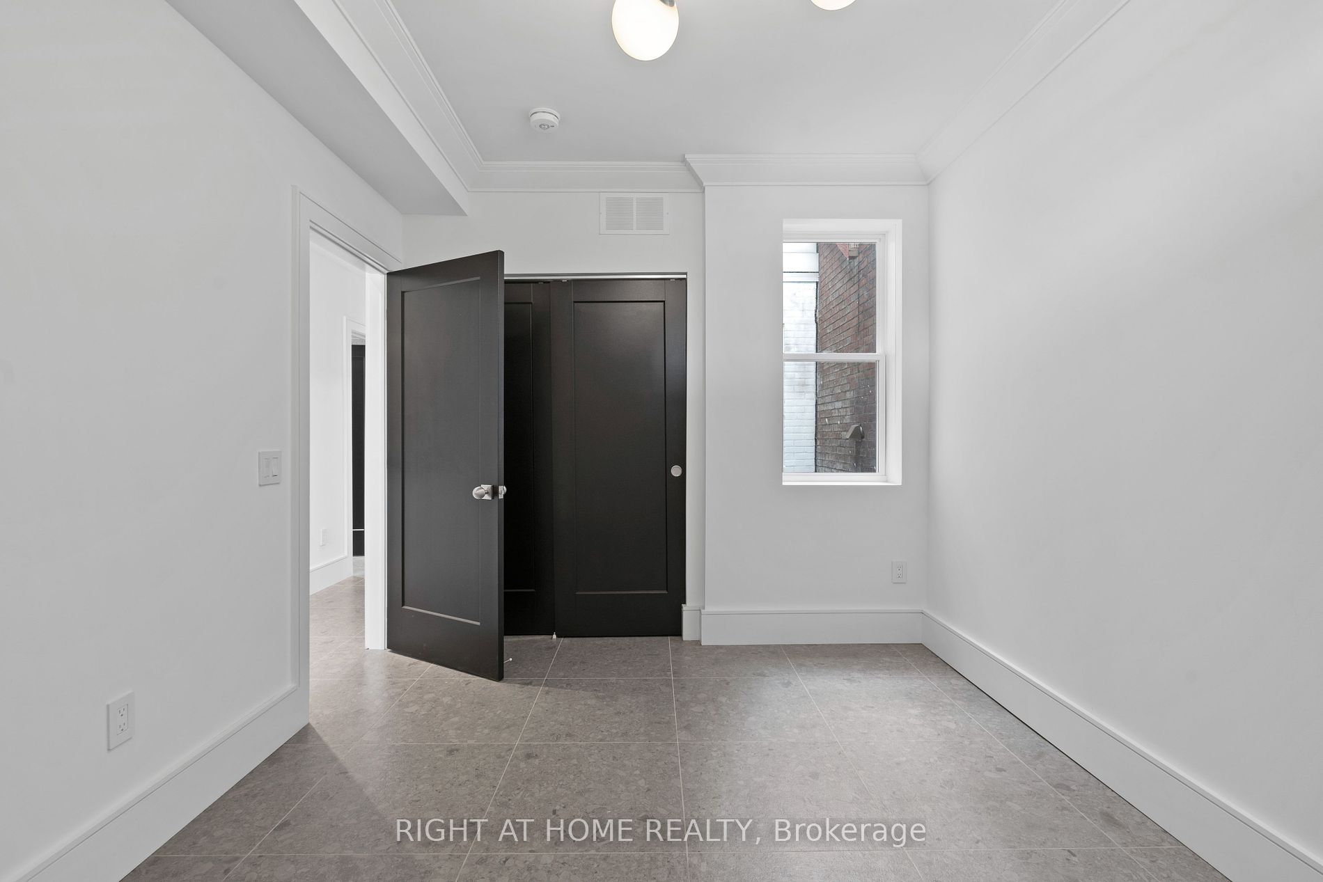 60 Winchester St Property Photo 16