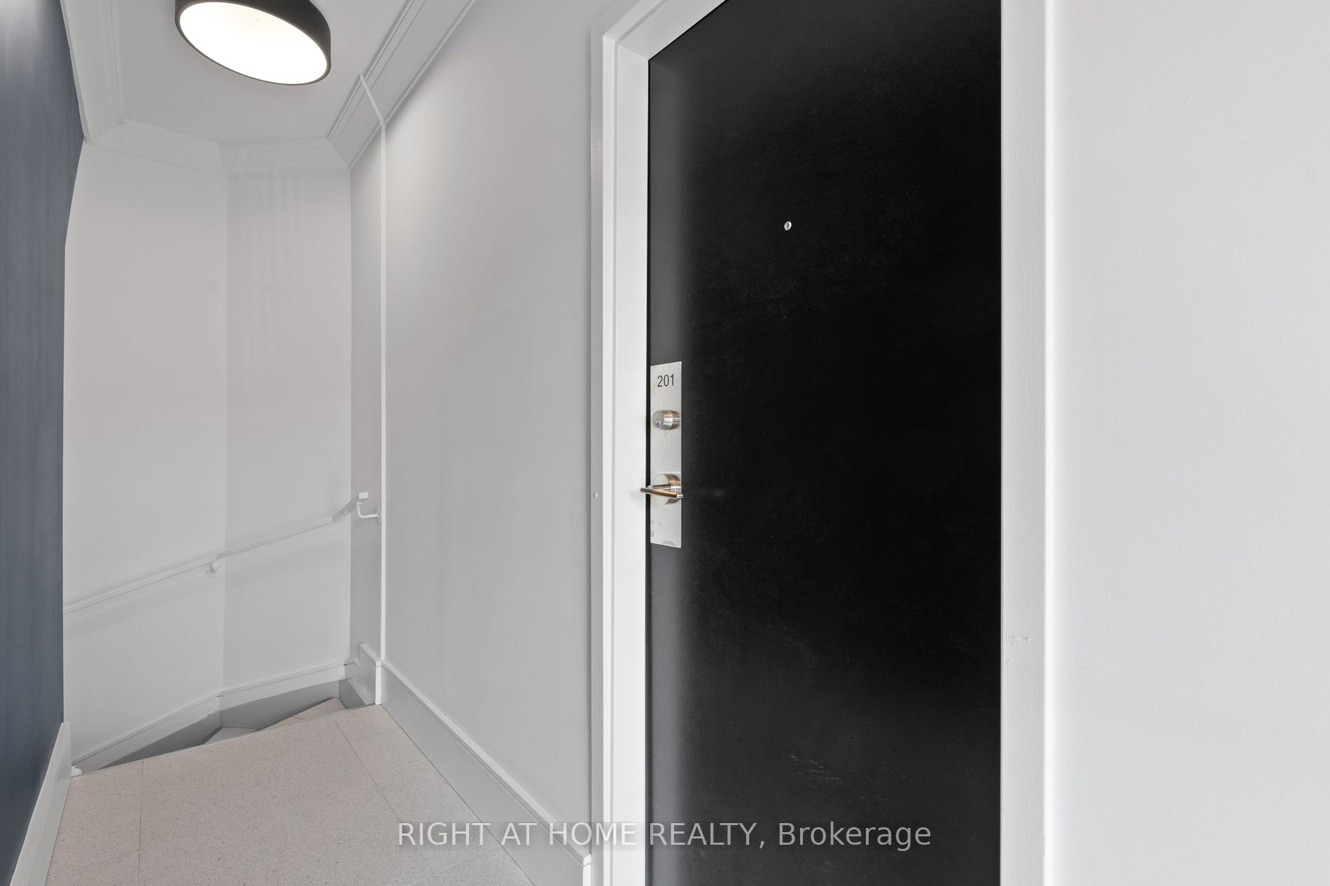 60 Winchester St Property Photo 22