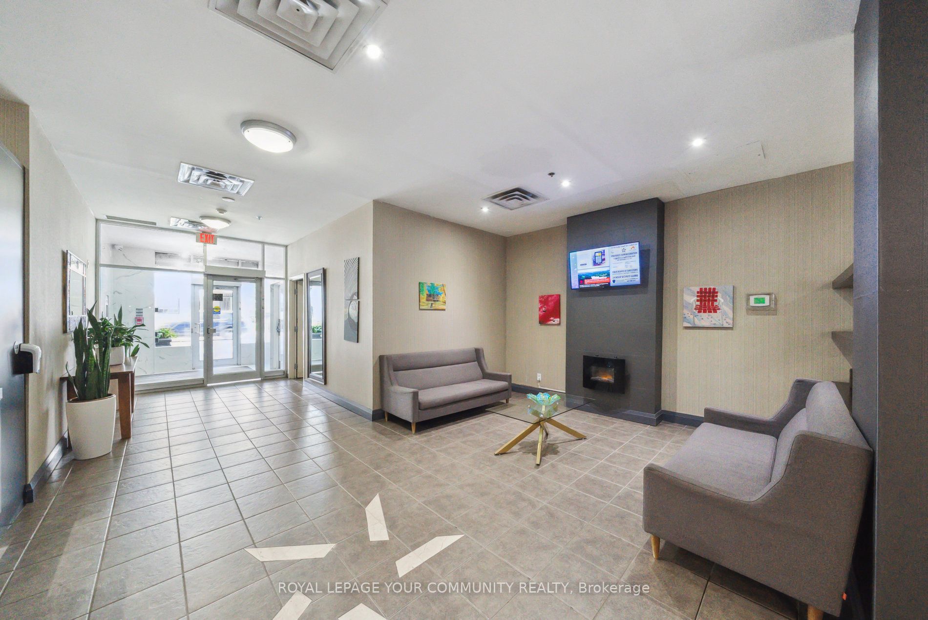 #407 - 225 Wellesley Street Property Photo 4