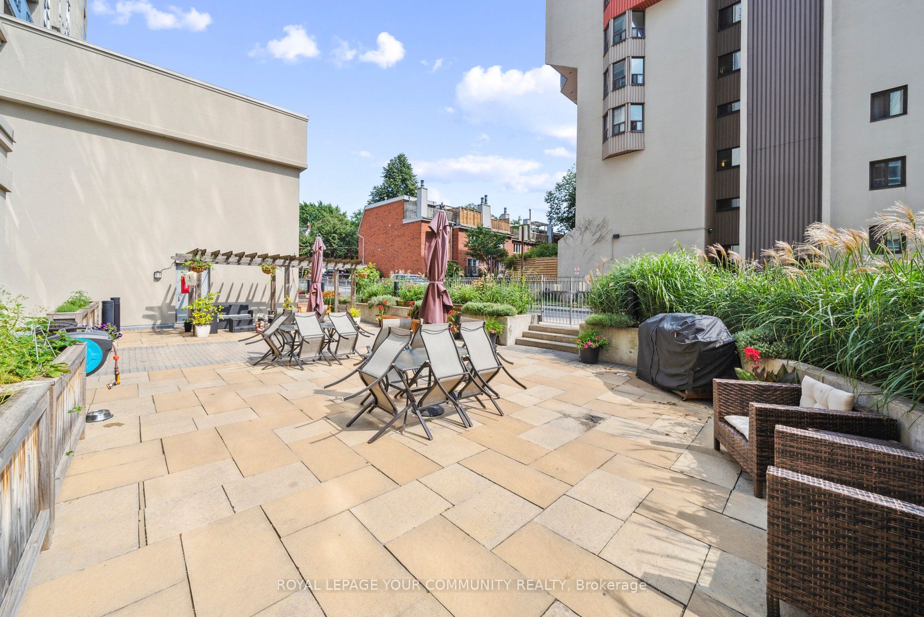 #407 - 225 Wellesley Street Property Photo 33