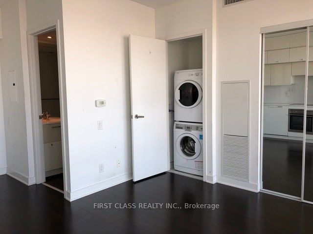 15 Grenville St 4 Property Photo 4