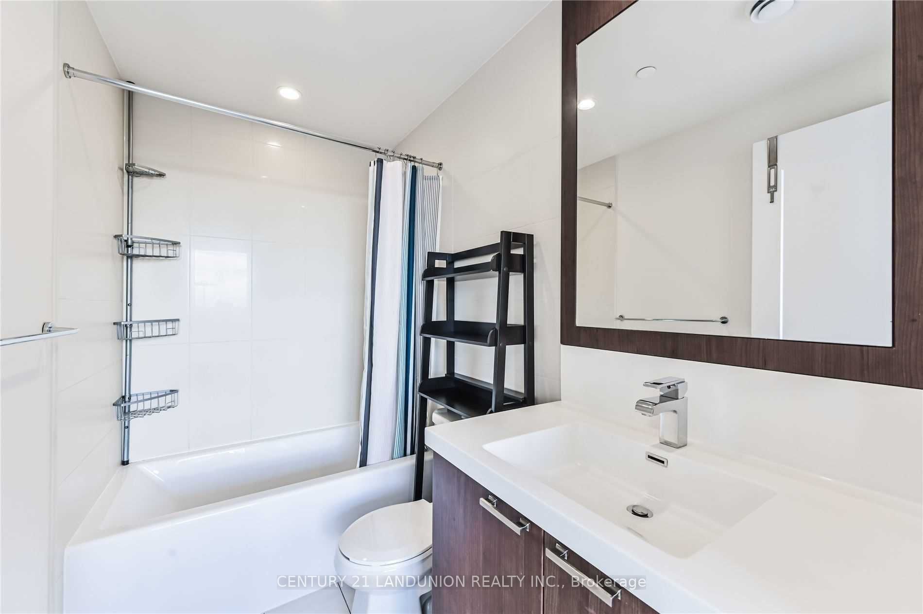 120 Harrison Garden Blvd 9 Property Photo 11