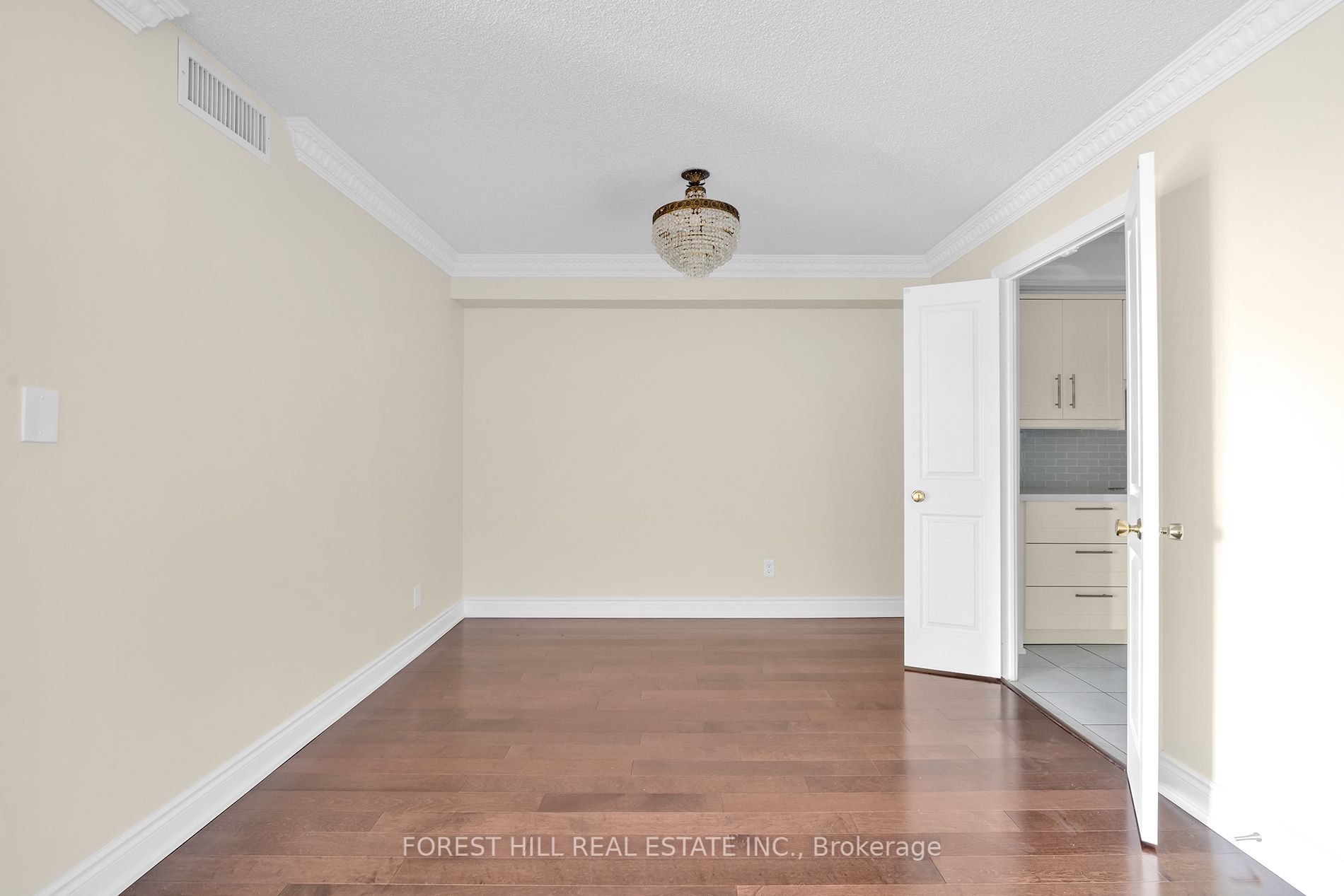 3181 Bayview Ave 7 Property Photo 13