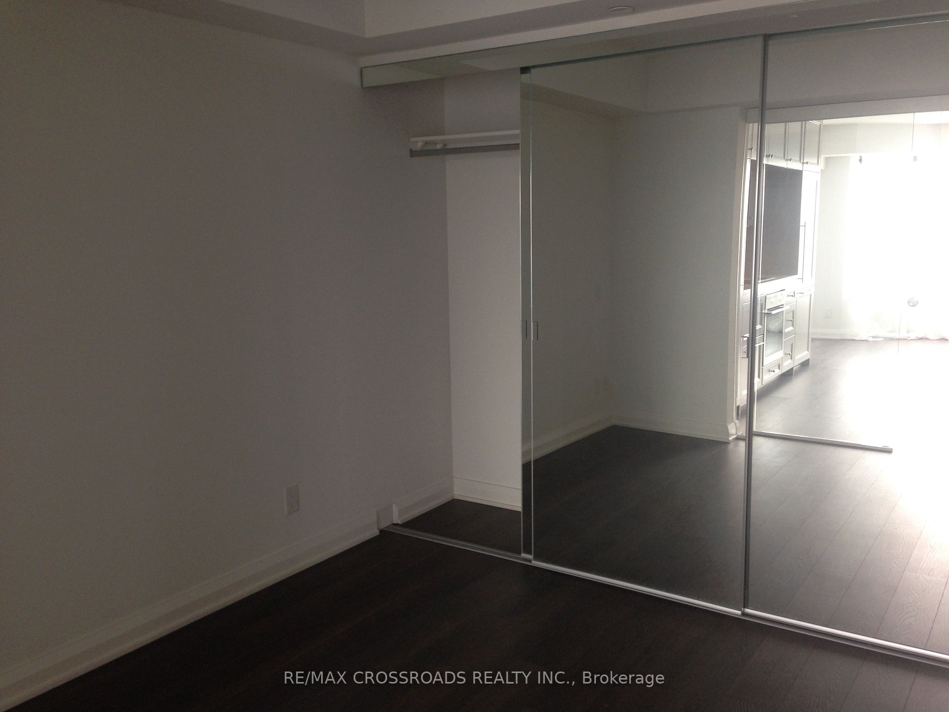 155 Yorkville Ave 18 Property Photo 5