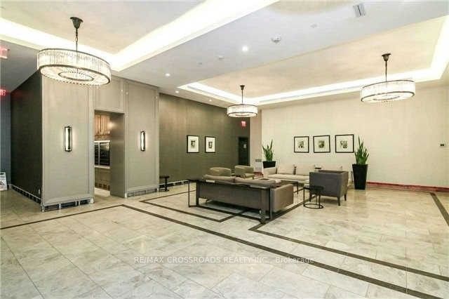 155 Yorkville Ave 18 Property Photo 6