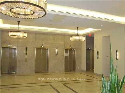 155 Yorkville Ave 18 Property Photo 8