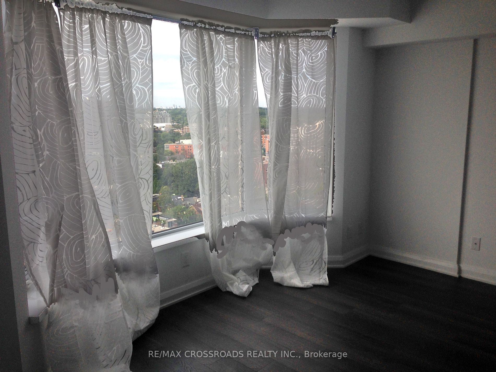 155 Yorkville Ave 18 Property Photo 12