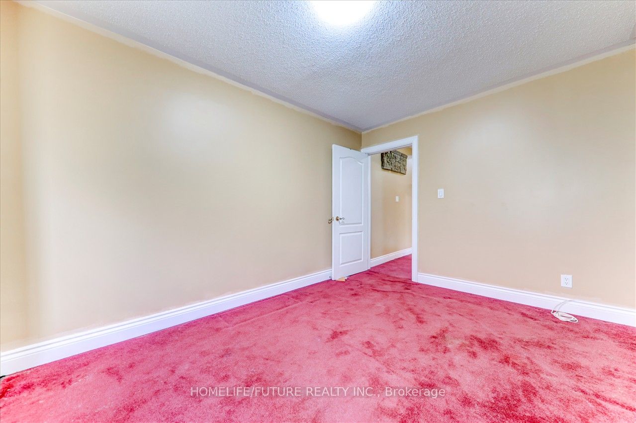 56 Sullivan St Property Photo 14