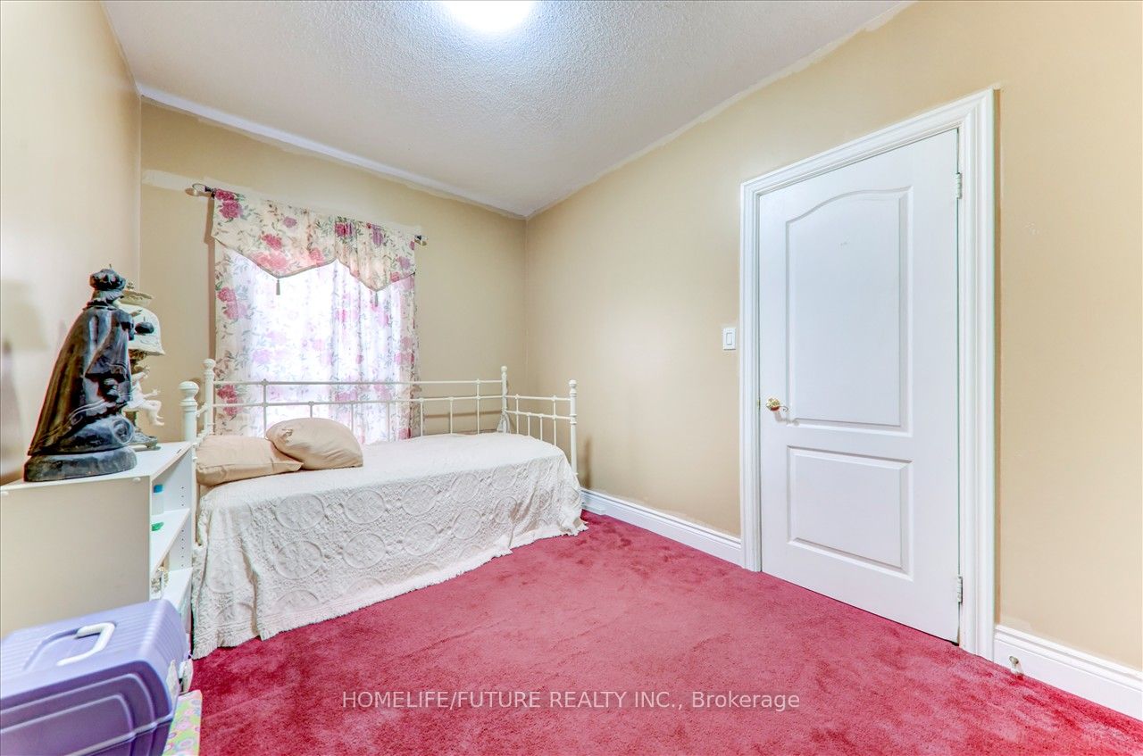56 Sullivan St Property Photo 21