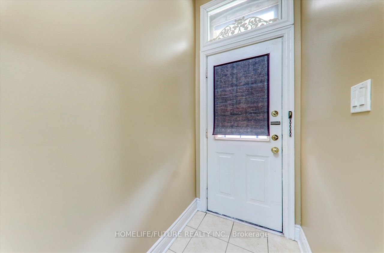 56 Sullivan St Property Photo 33