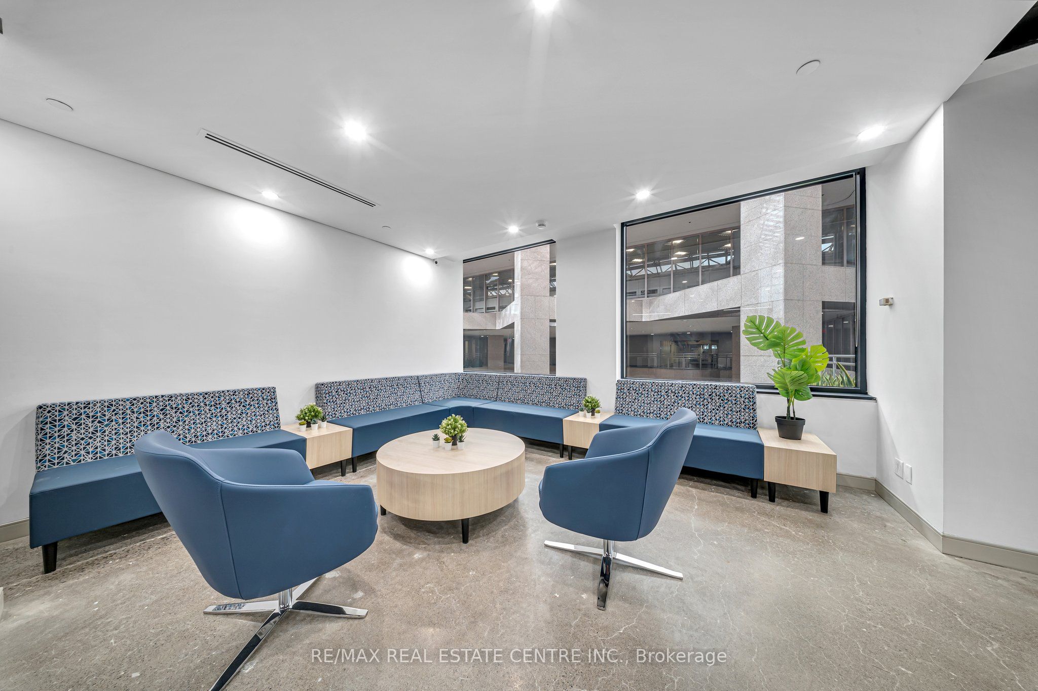 #200 F - 5700 Yonge Street Road Property Photo 7