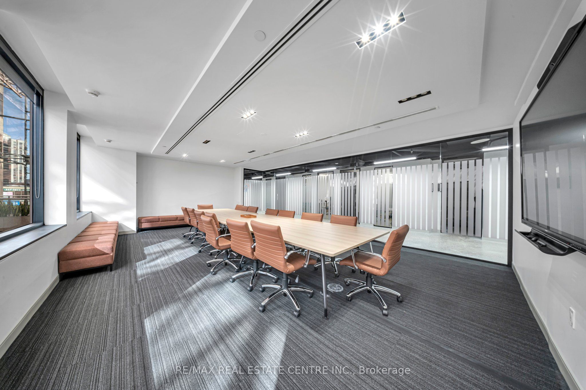 #200 F - 5700 Yonge Street Road Property Photo 21
