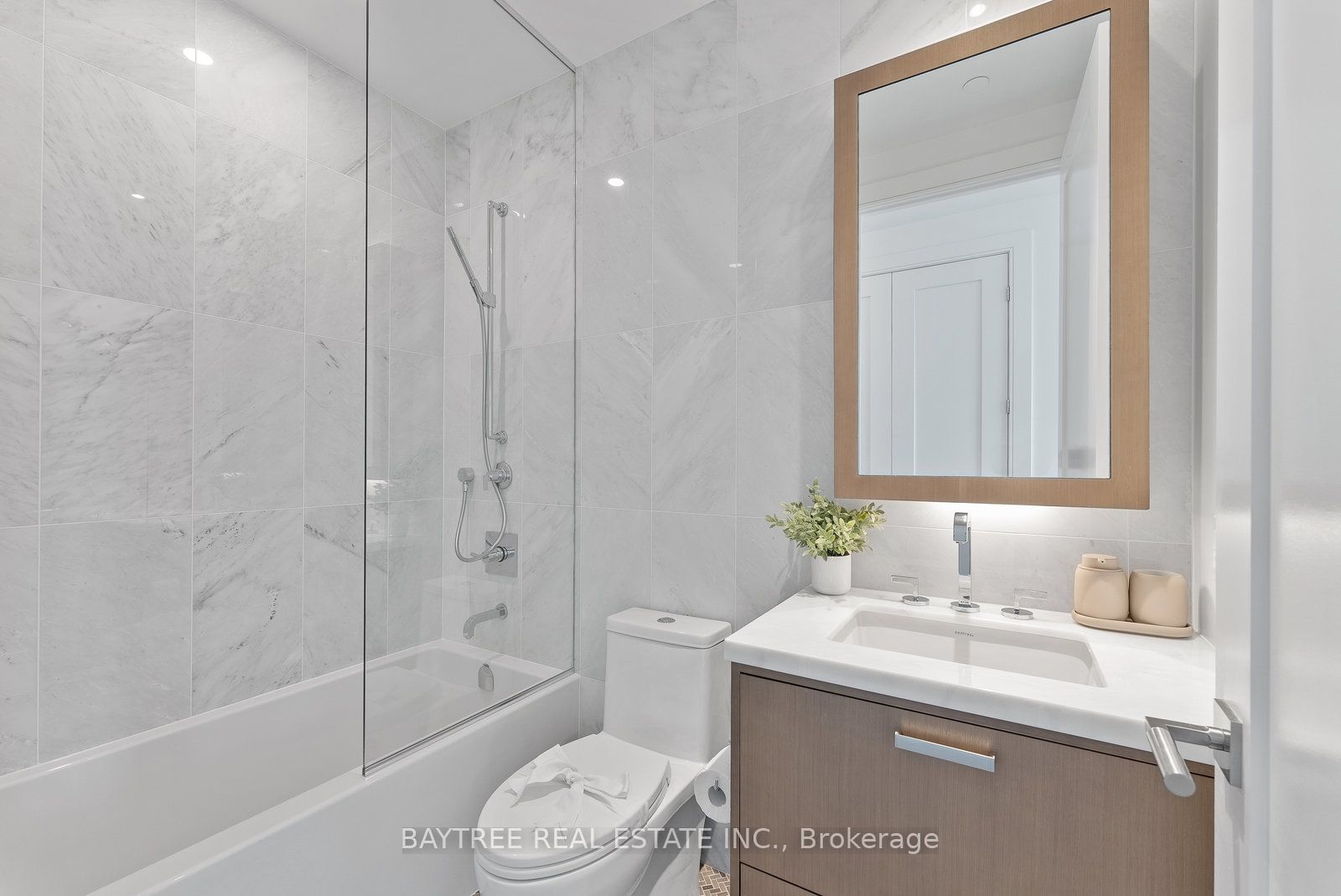 455 Wellington St W 1108 Property Photo 31