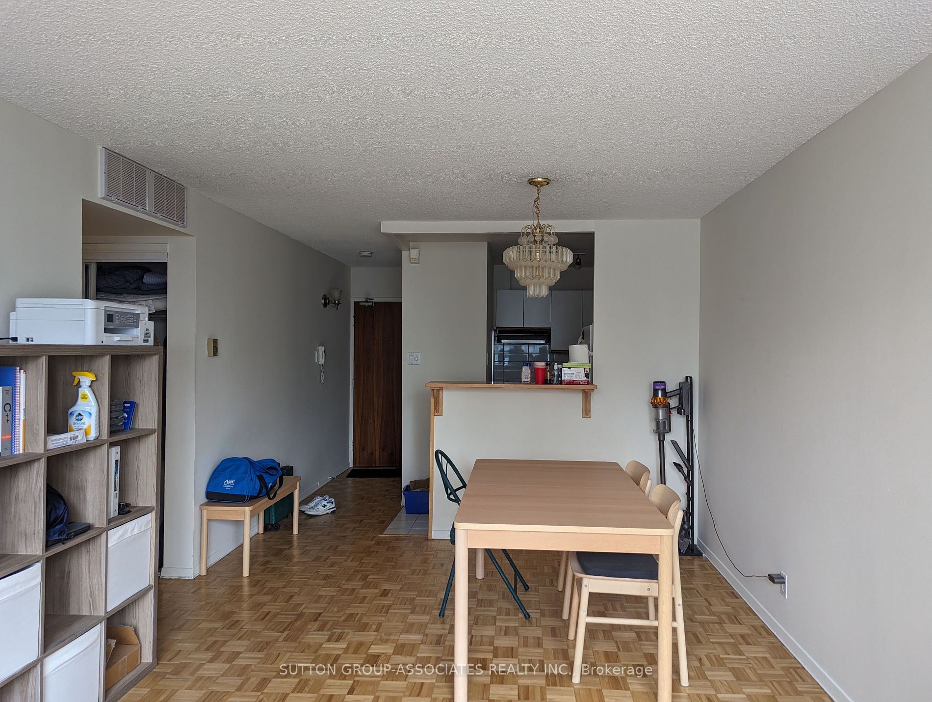 914 Yonge St 04 Property Photo 5