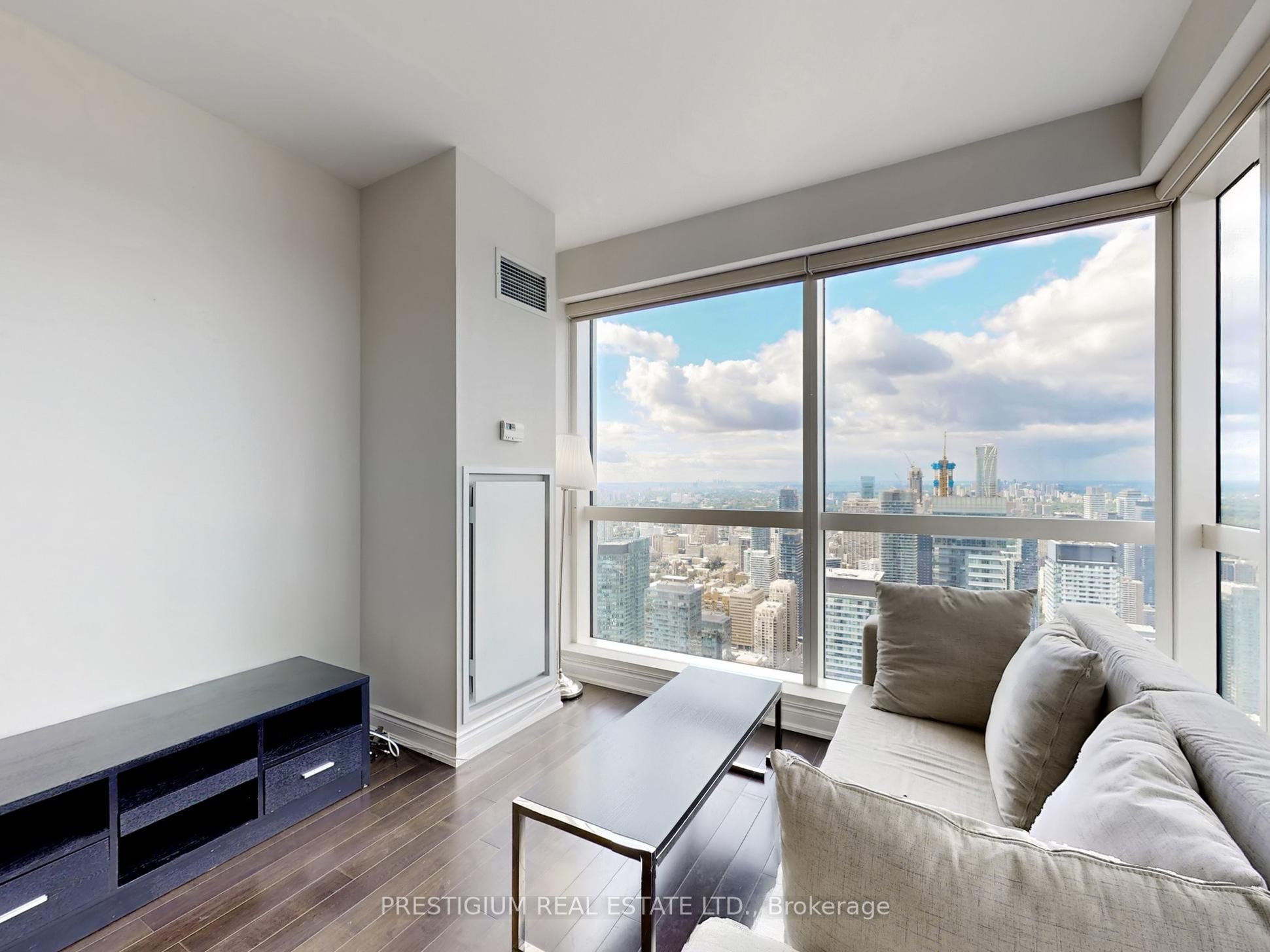 #6901 - 388 Yonge Street Property Photo 7