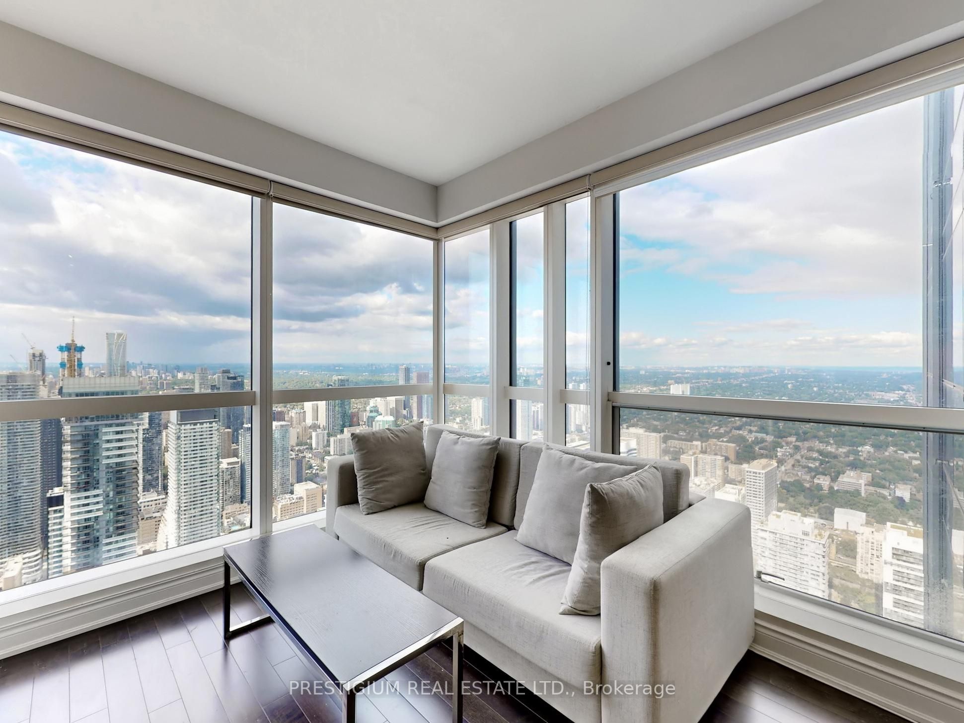 #6901 - 388 Yonge Street Property Photo 8