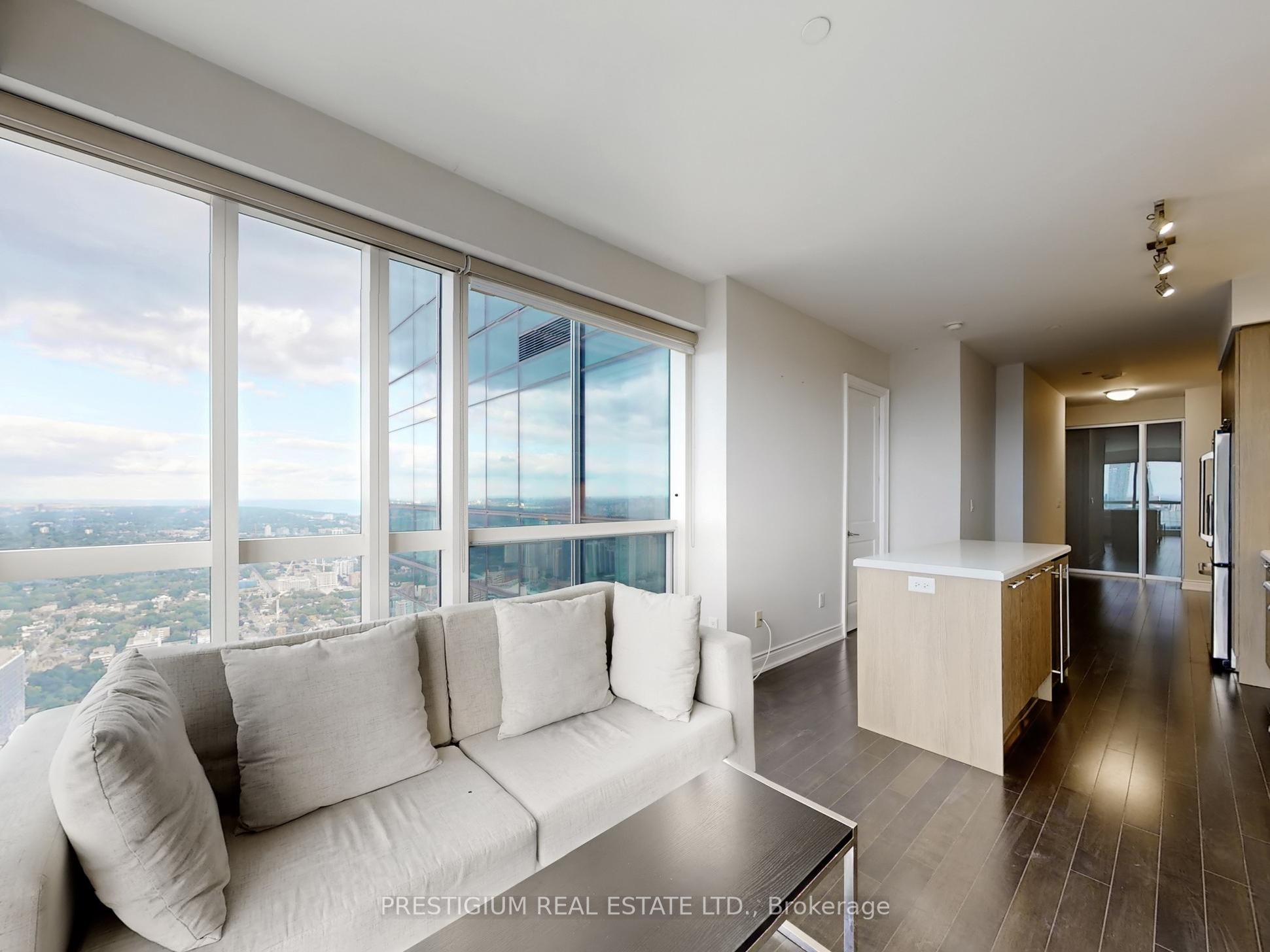#6901 - 388 Yonge Street Property Photo 9