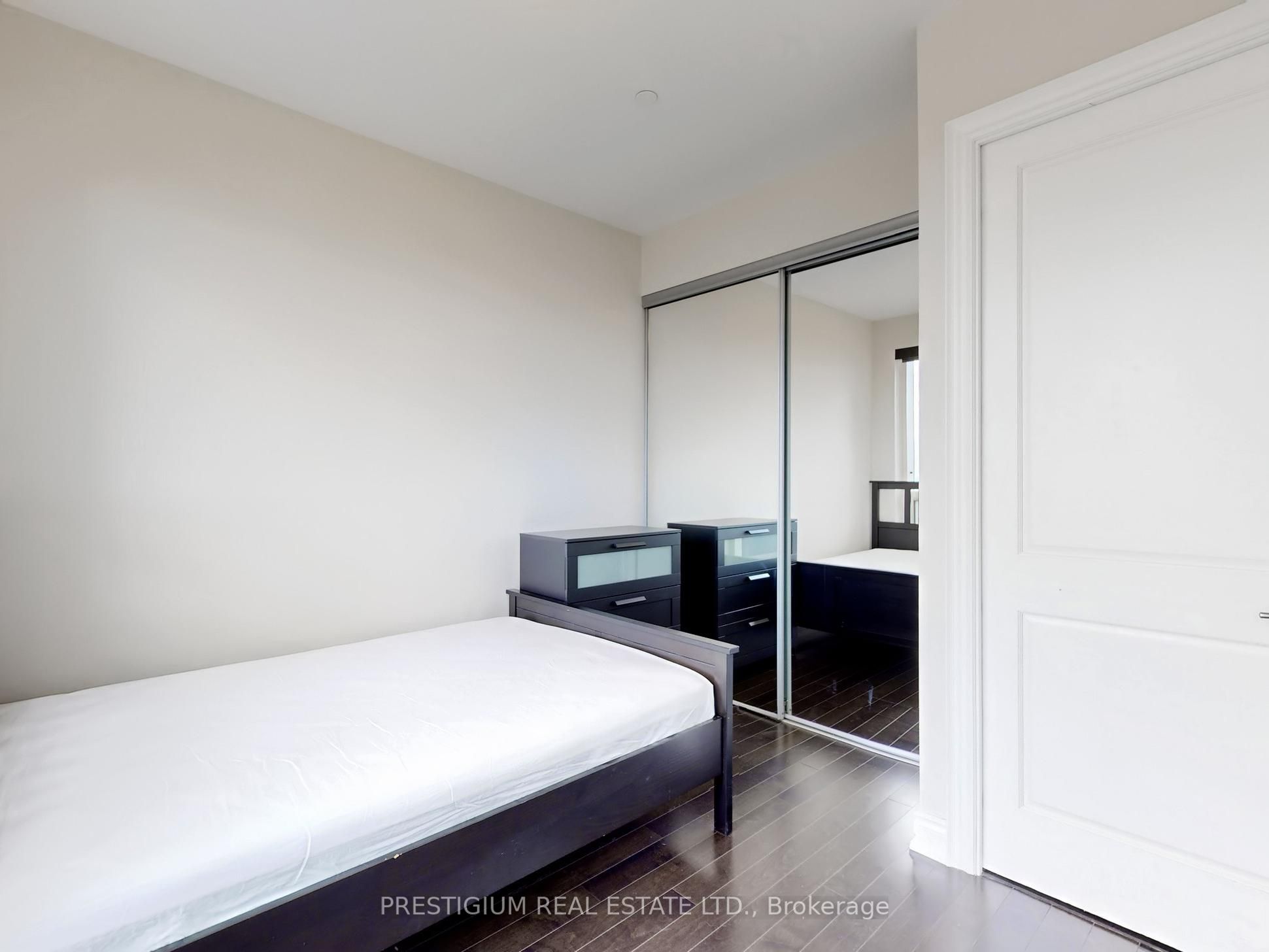 #6901 - 388 Yonge Street Property Photo 17