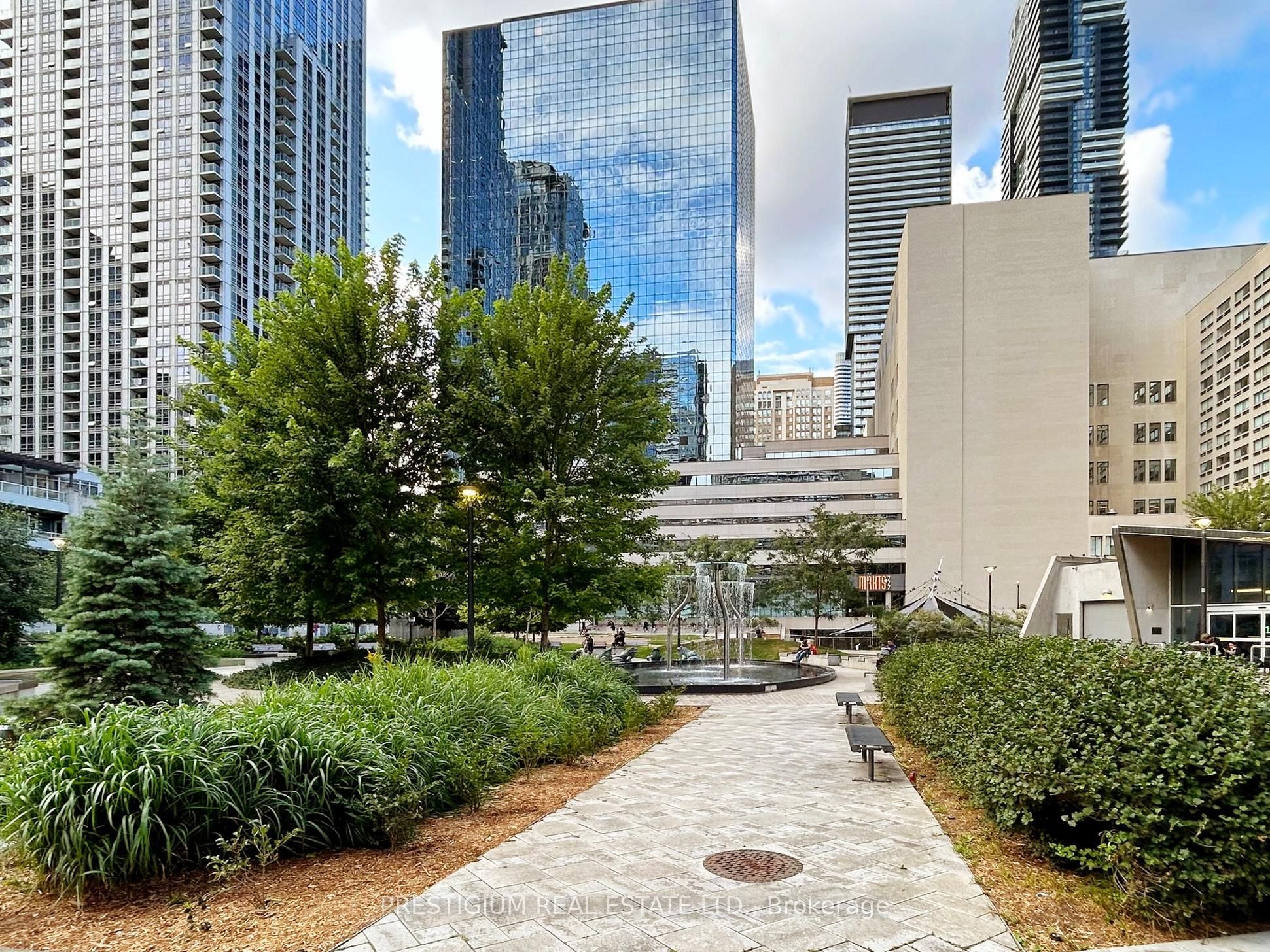 #6901 - 388 Yonge Street Property Photo 33