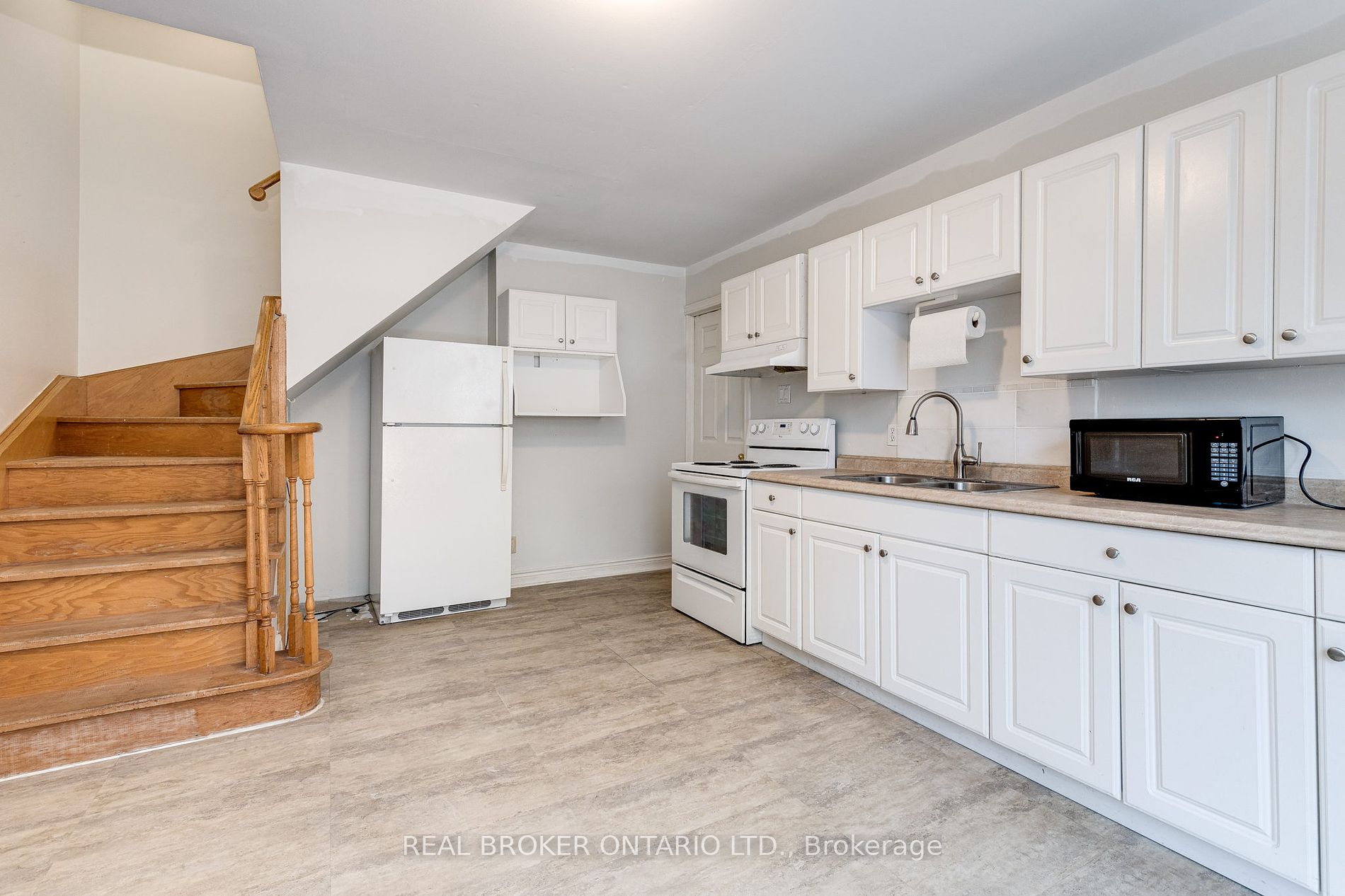 3 Yewfield Cres Property Photo 13