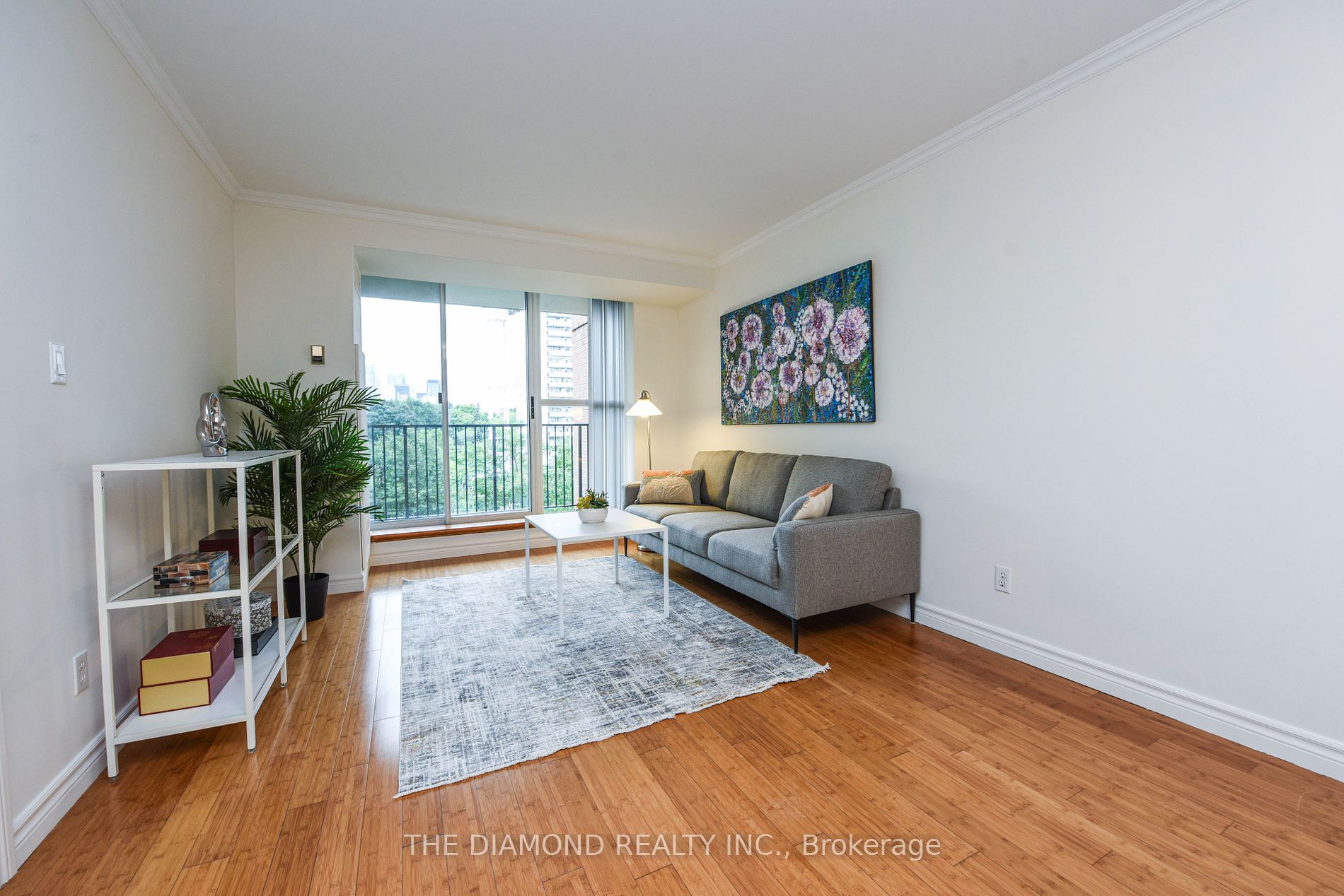 260 Merton St 09 Property Photo 3