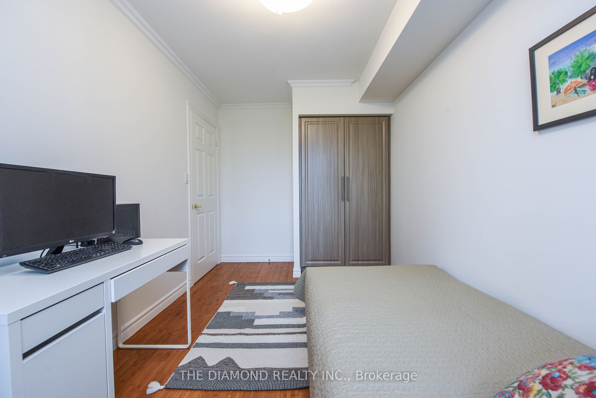 260 Merton St 09 Property Photo 11