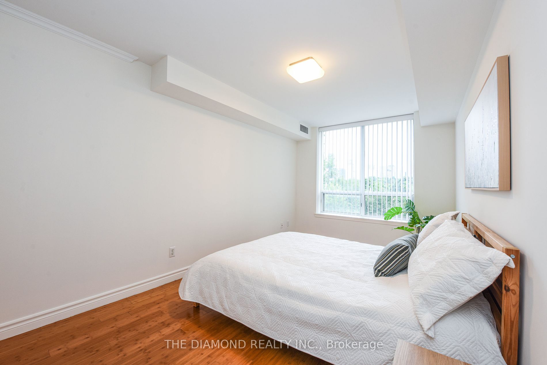 260 Merton St 09 Property Photo 21