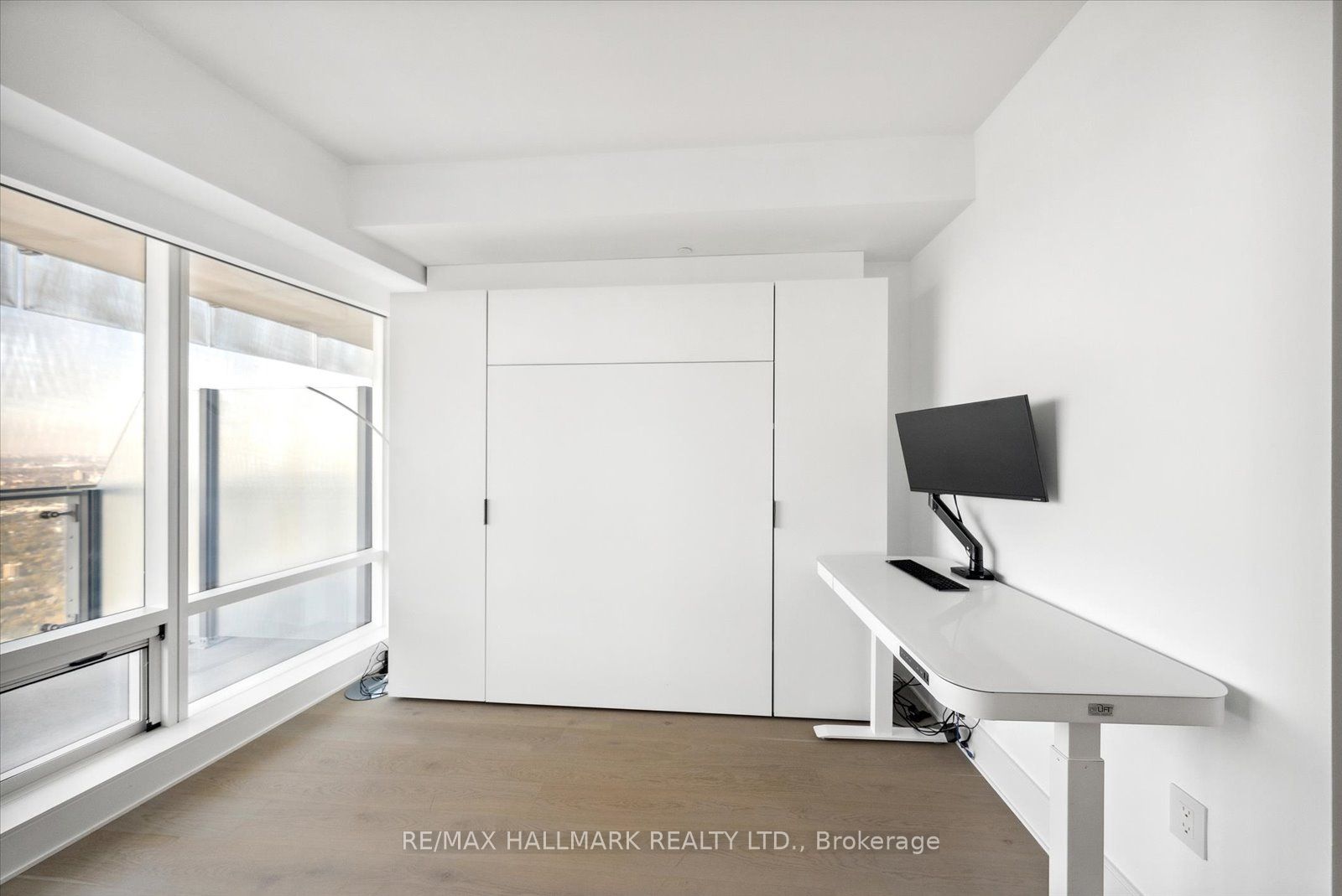 1 Bloor East St E 04 Property Photo 27