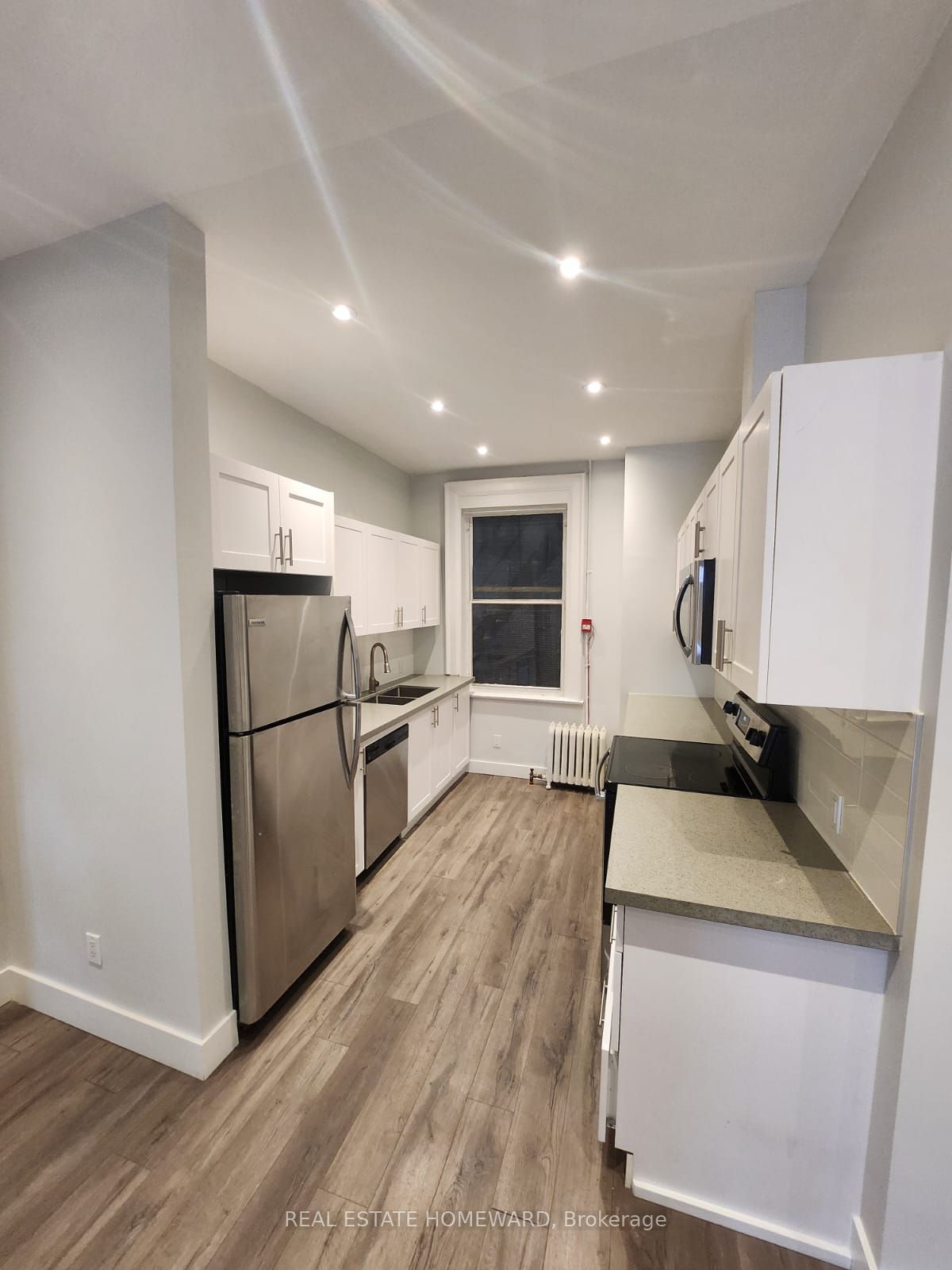 #2 - 592 Church Street Property Photo 3