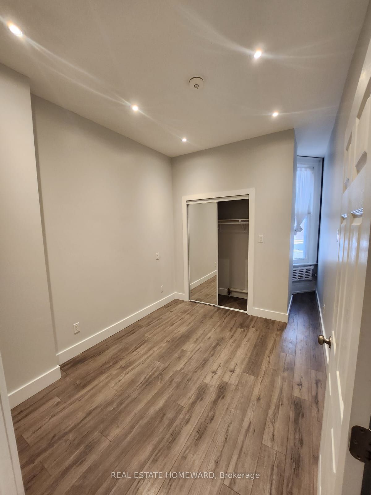 #2 - 592 Church Street Property Photo 6