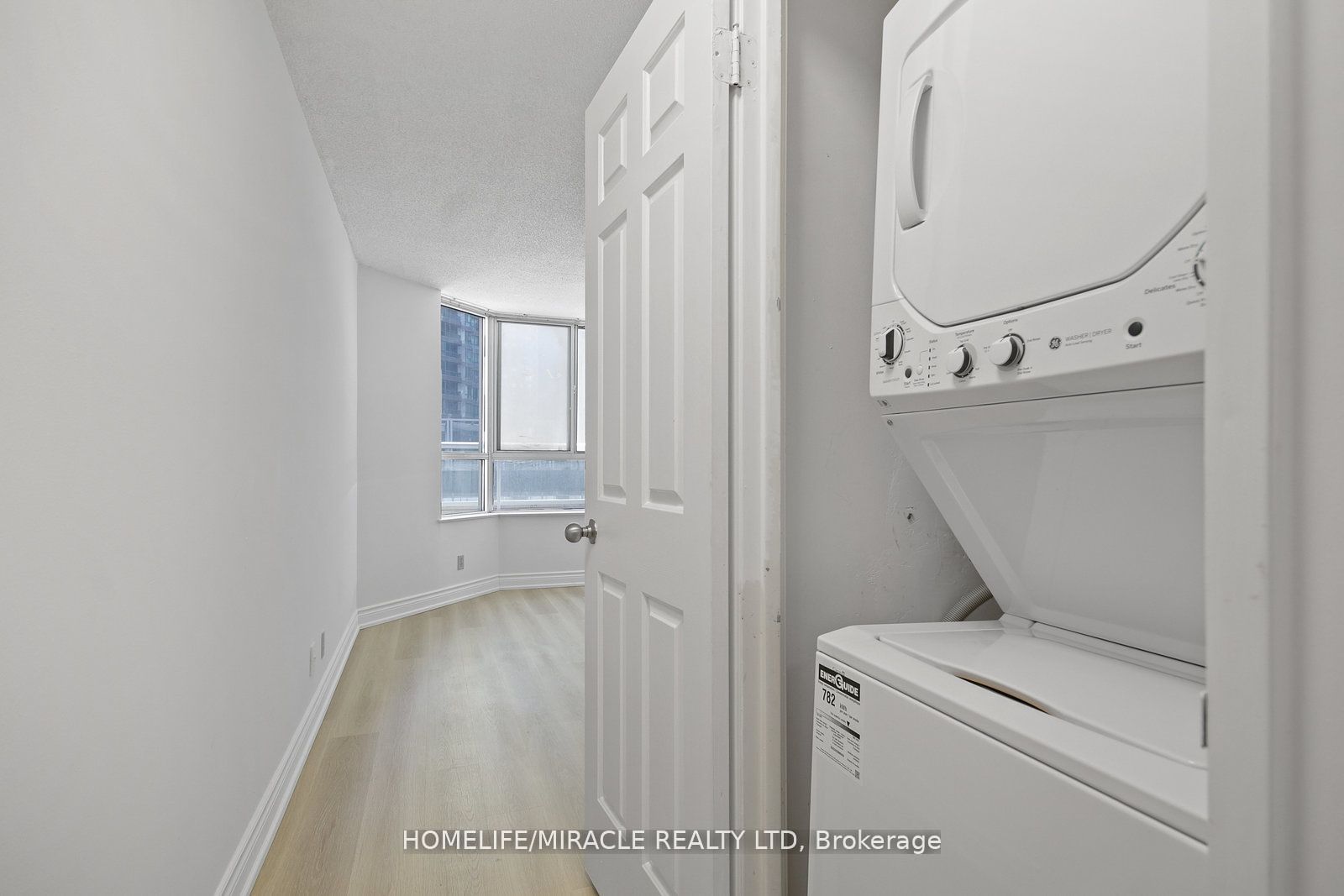 44 Gerrard St 9 Property Photo 14