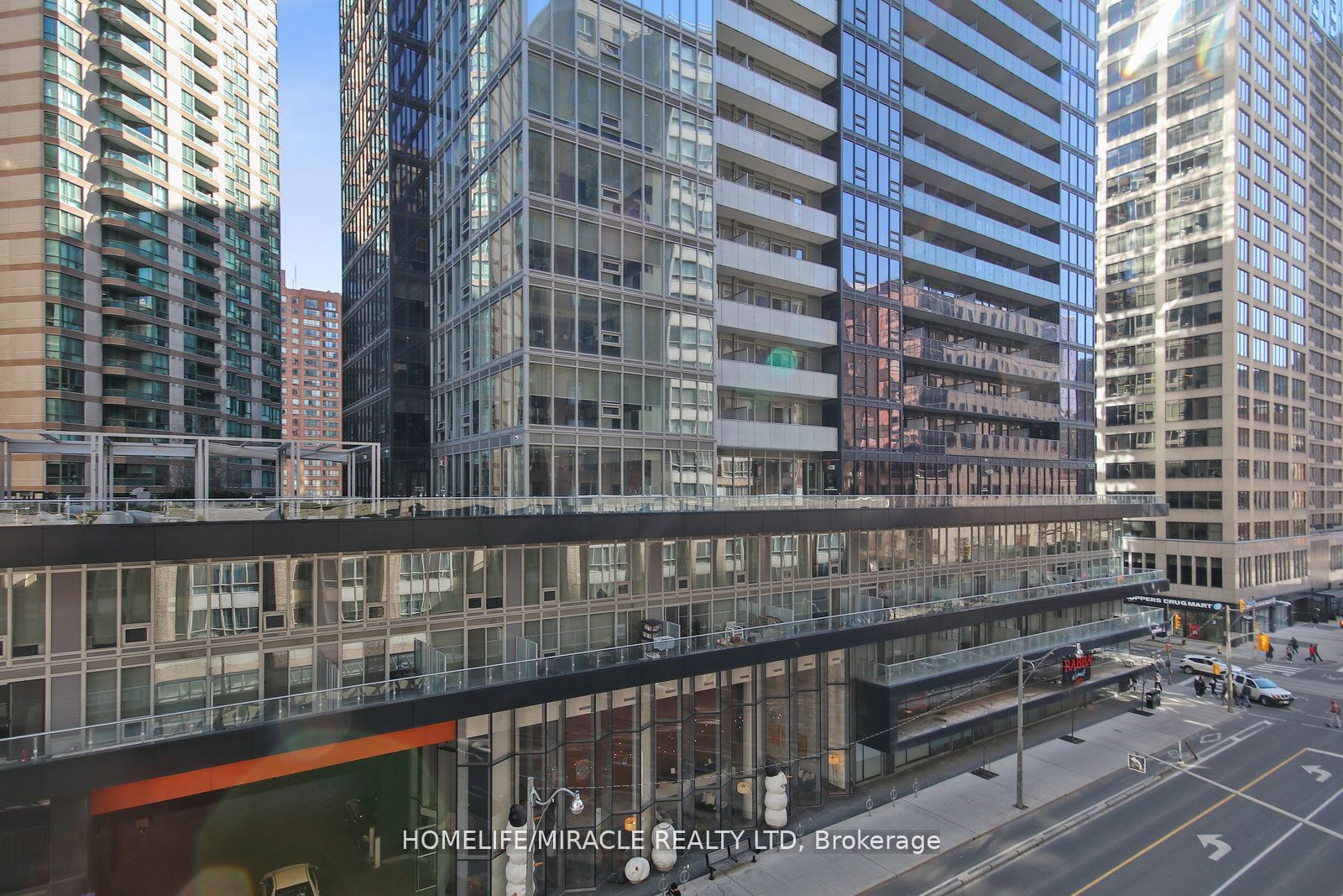 44 Gerrard St 9 Property Photo 17