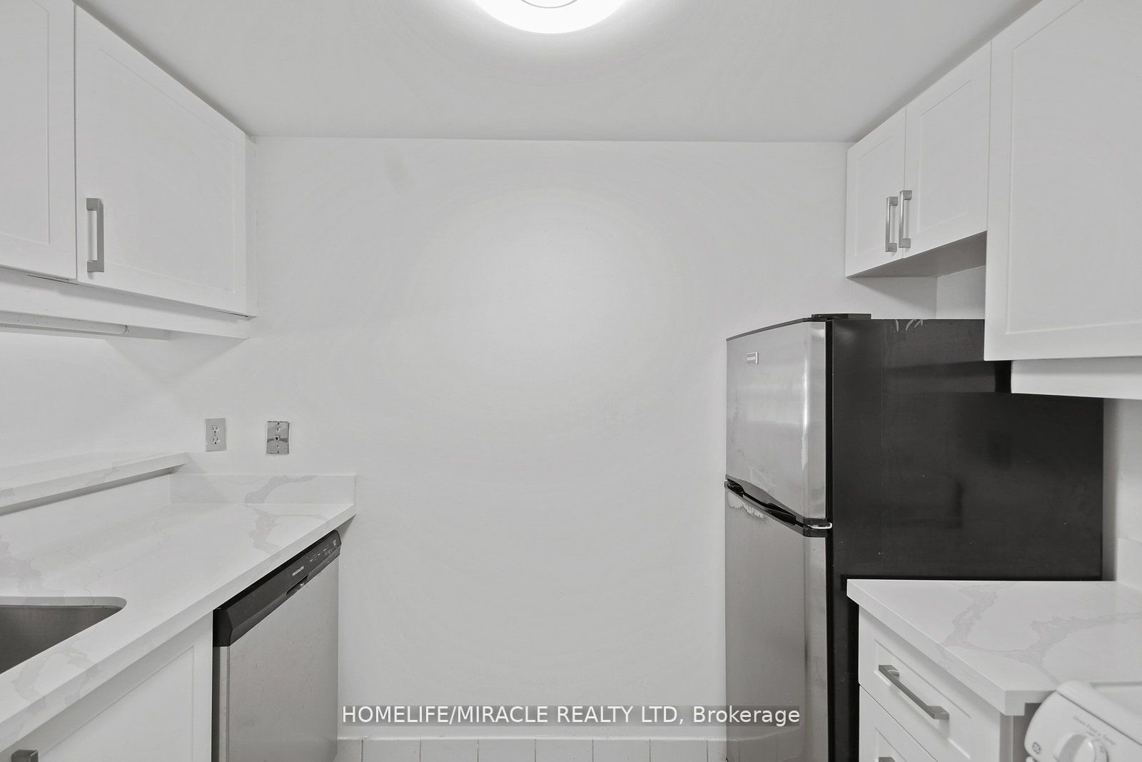 44 Gerrard St 9 Property Photo 33