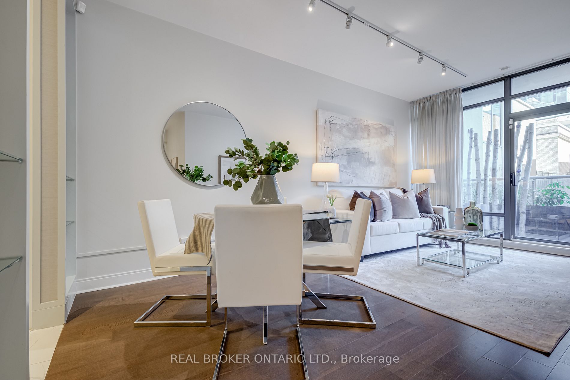 21 Scollard St 4 Property Photo 2