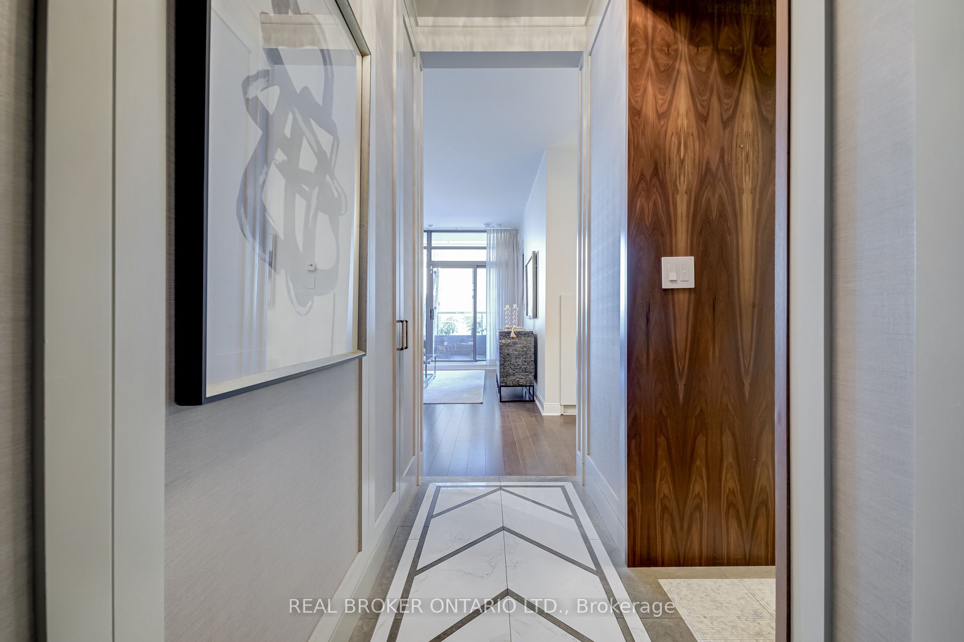 21 Scollard St 4 Property Photo 23