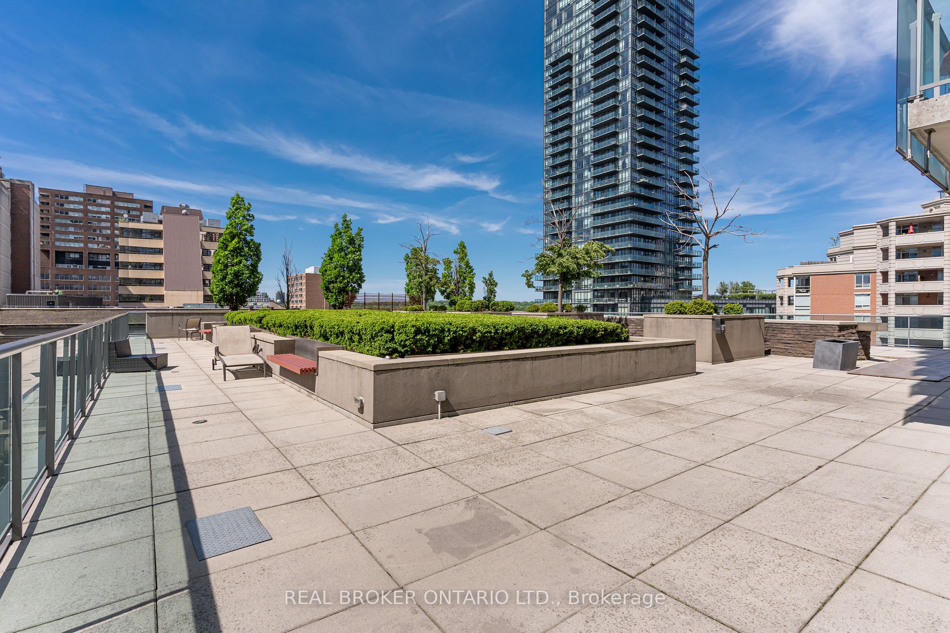 21 Scollard St 4 Property Photo 25