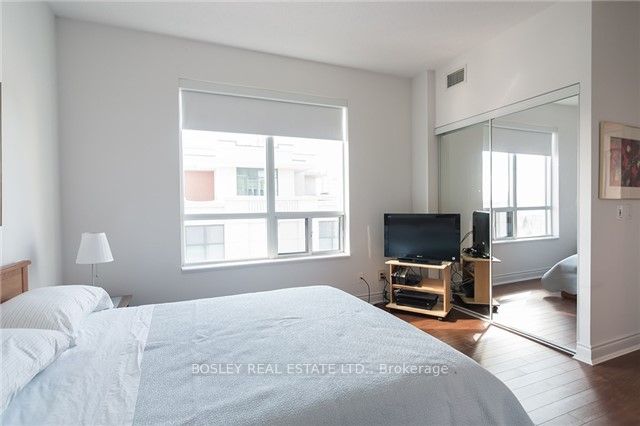 319 Merton St 02 Property Photo 5